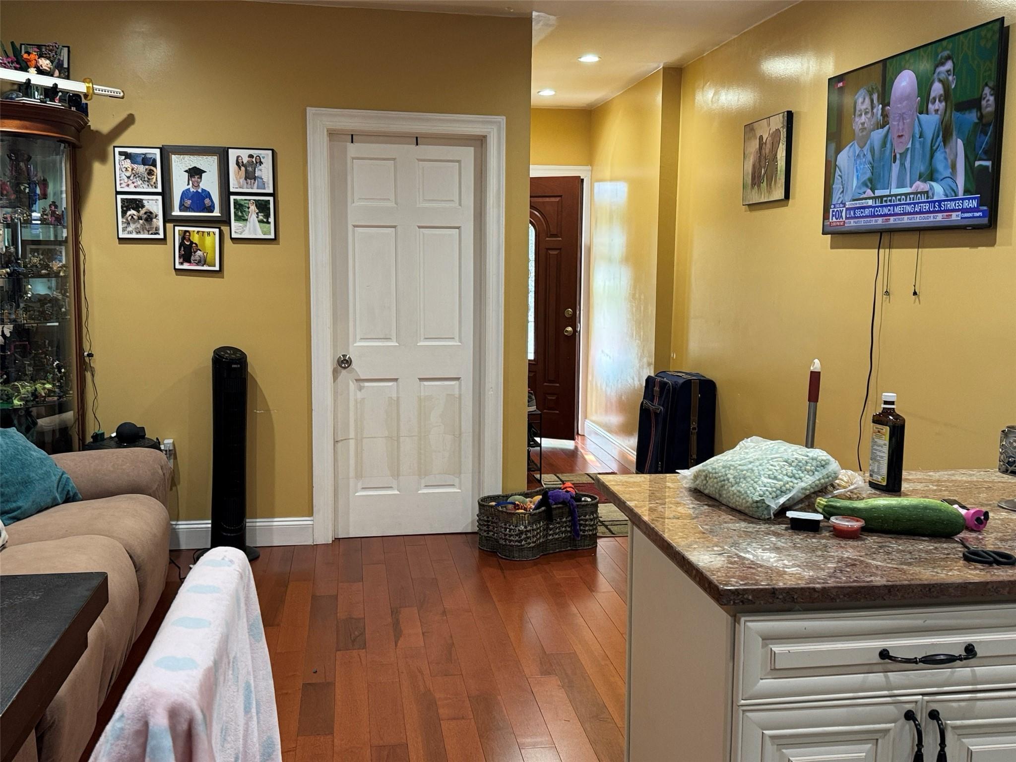 Single Family 184th  Queens, NY 11423, MLS-881321-9