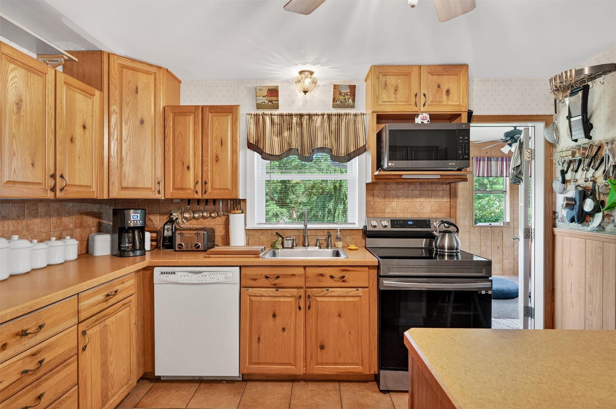Single Family Gregory  Orange County, NY 10933, MLS-881327-11