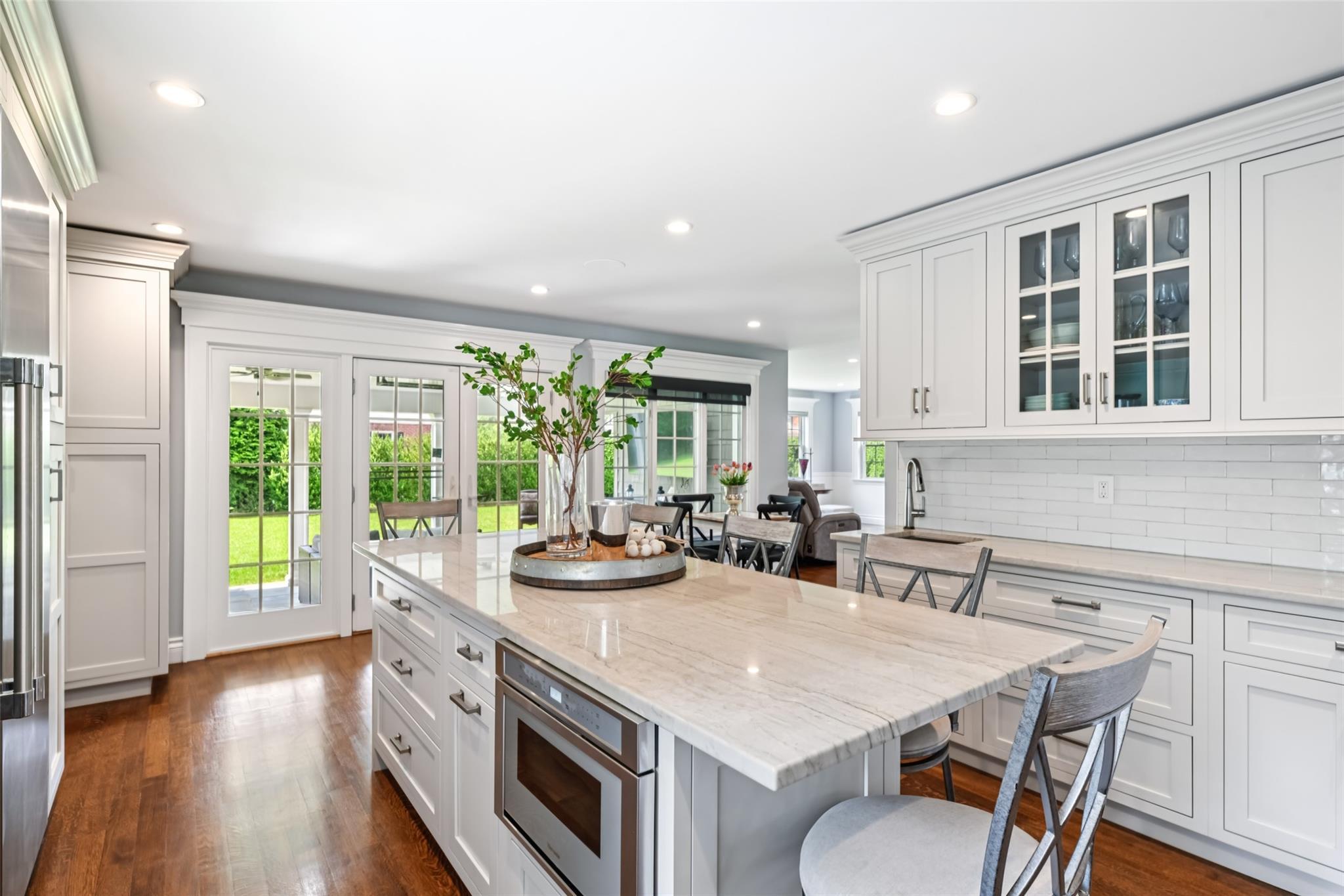Single Family Newmarket  Nassau County, NY 11530, MLS-881330-15
