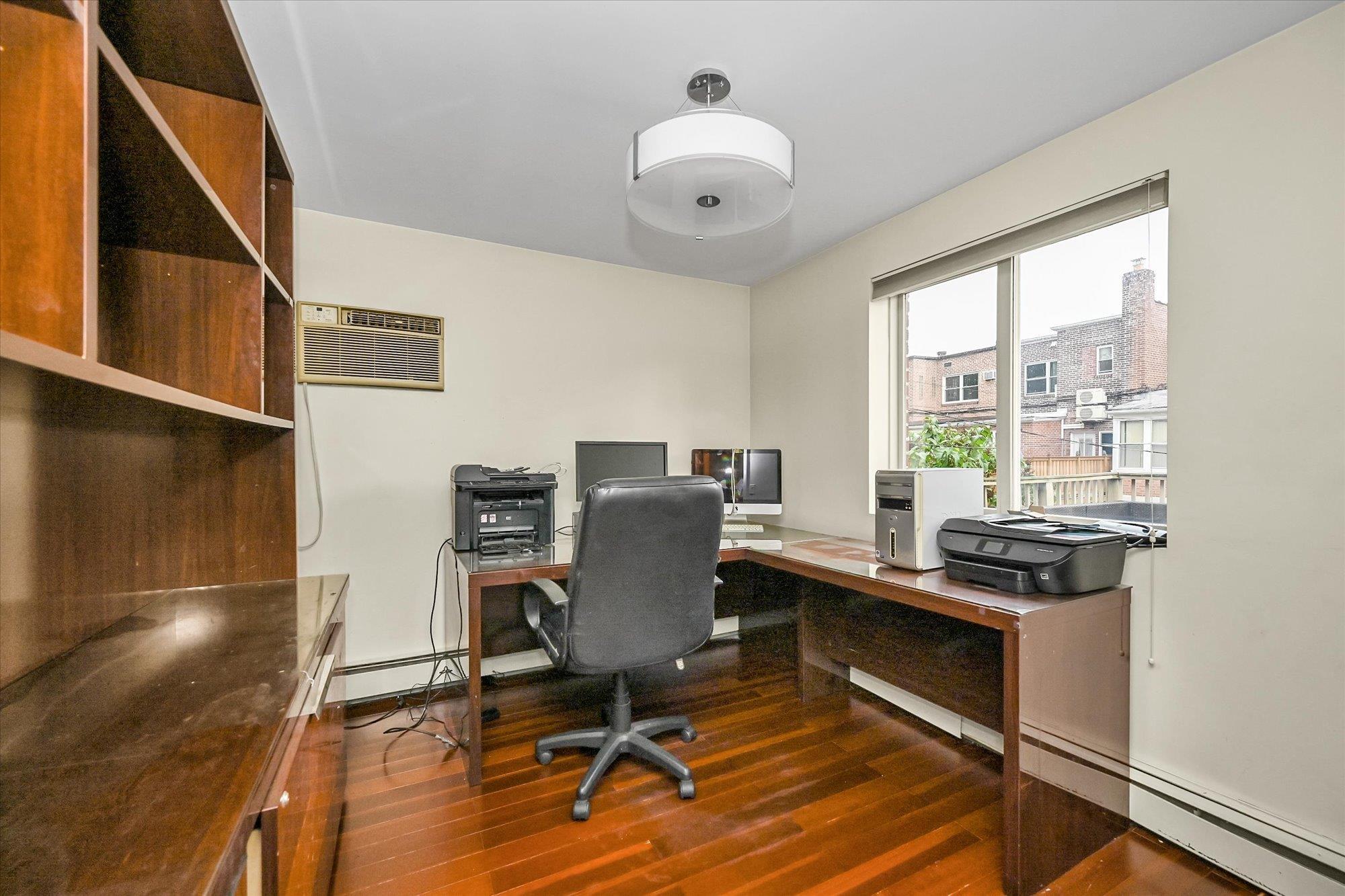Single Family 70th  Queens, NY 11367, MLS-881345-11