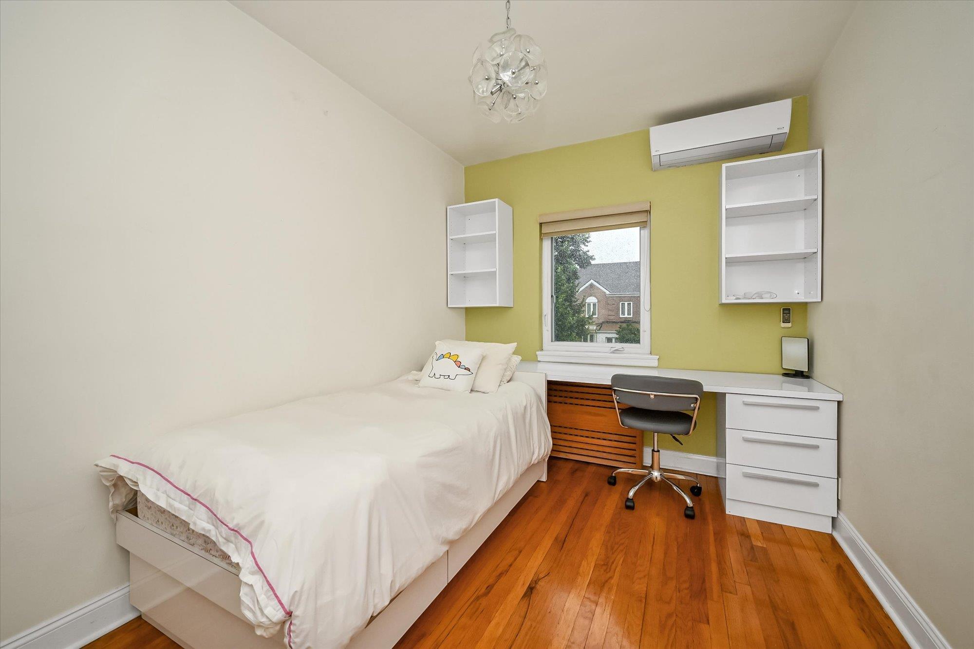 Single Family 70th  Queens, NY 11367, MLS-881345-16