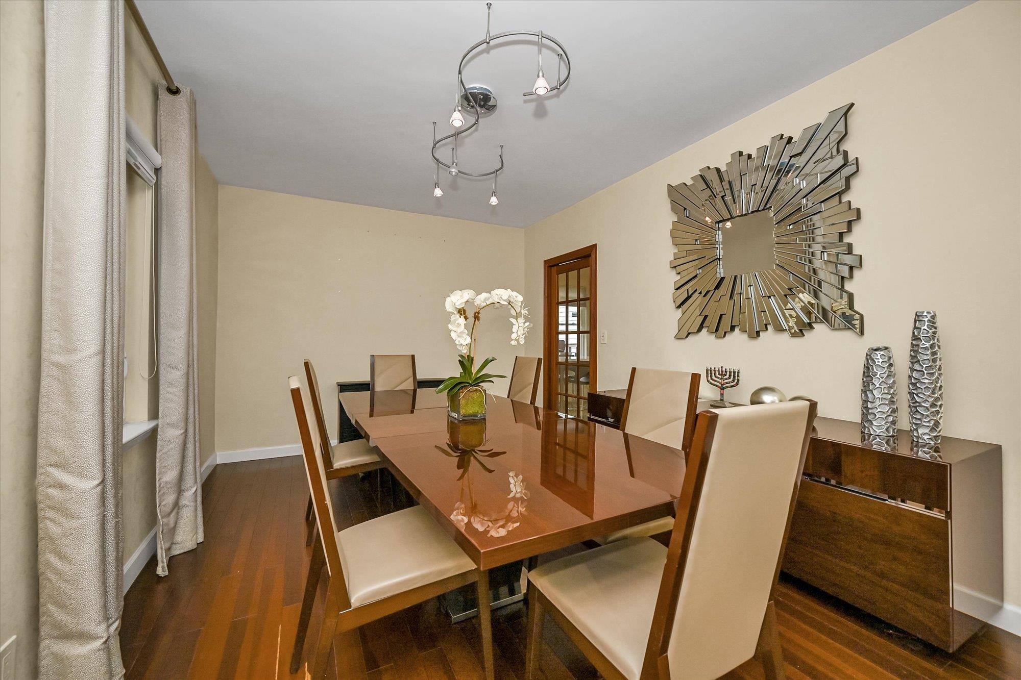 Single Family 70th  Queens, NY 11367, MLS-881345-7