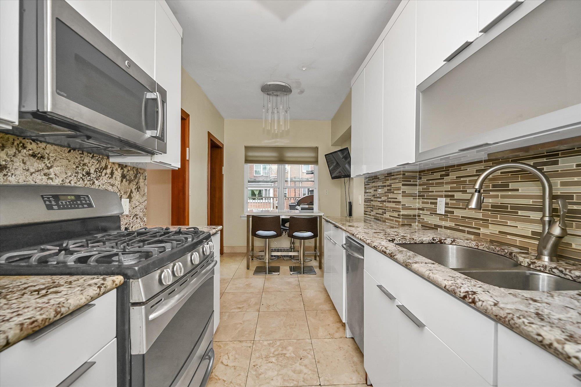 Single Family 70th  Queens, NY 11367, MLS-881345-9