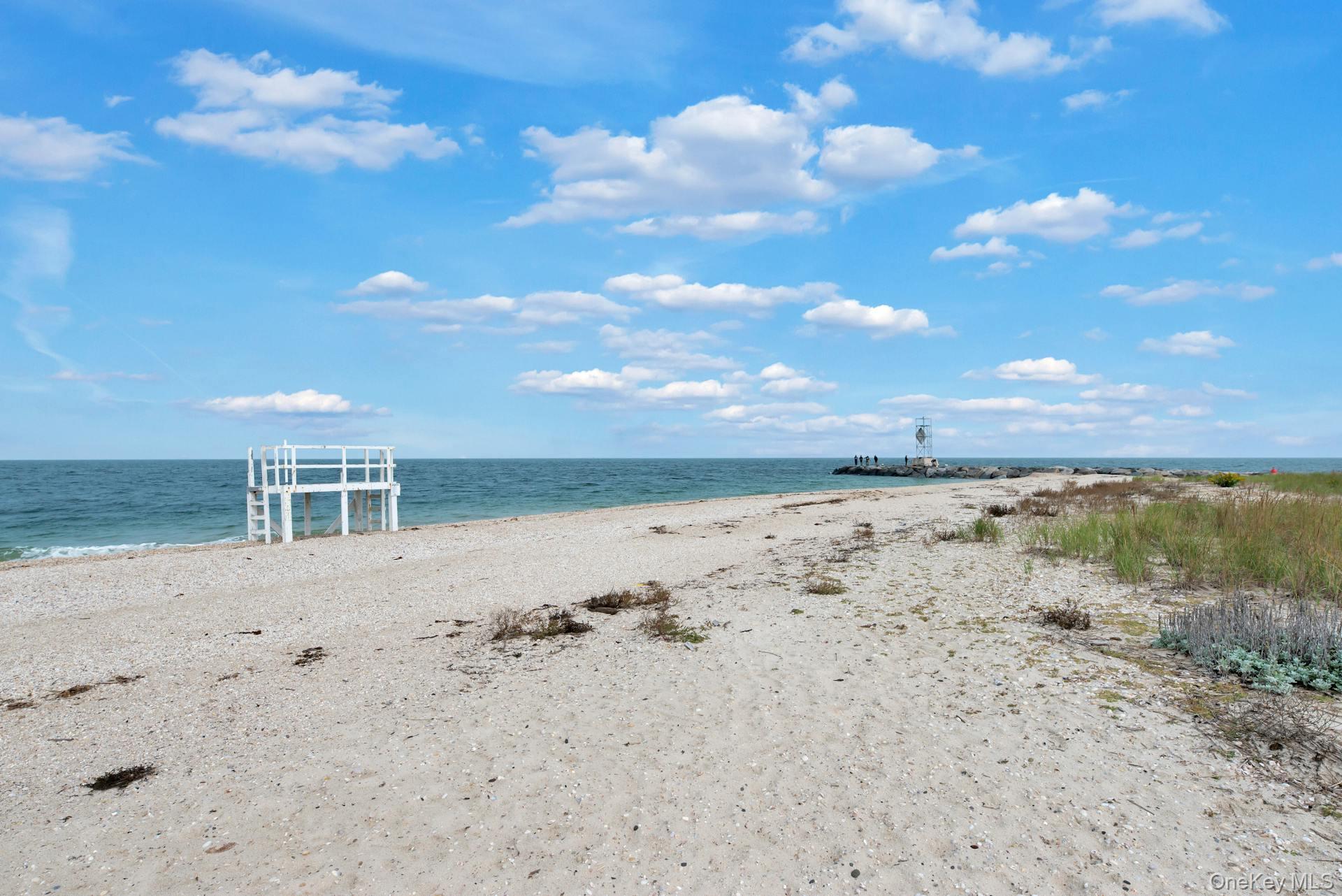 Single Family Breakwater  Suffolk County, NY 11952, MLS-881349-3