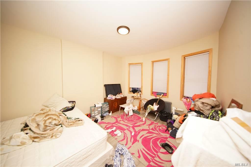 Single Family Charlotte  Queens, NY 11385, MLS-881374-16
