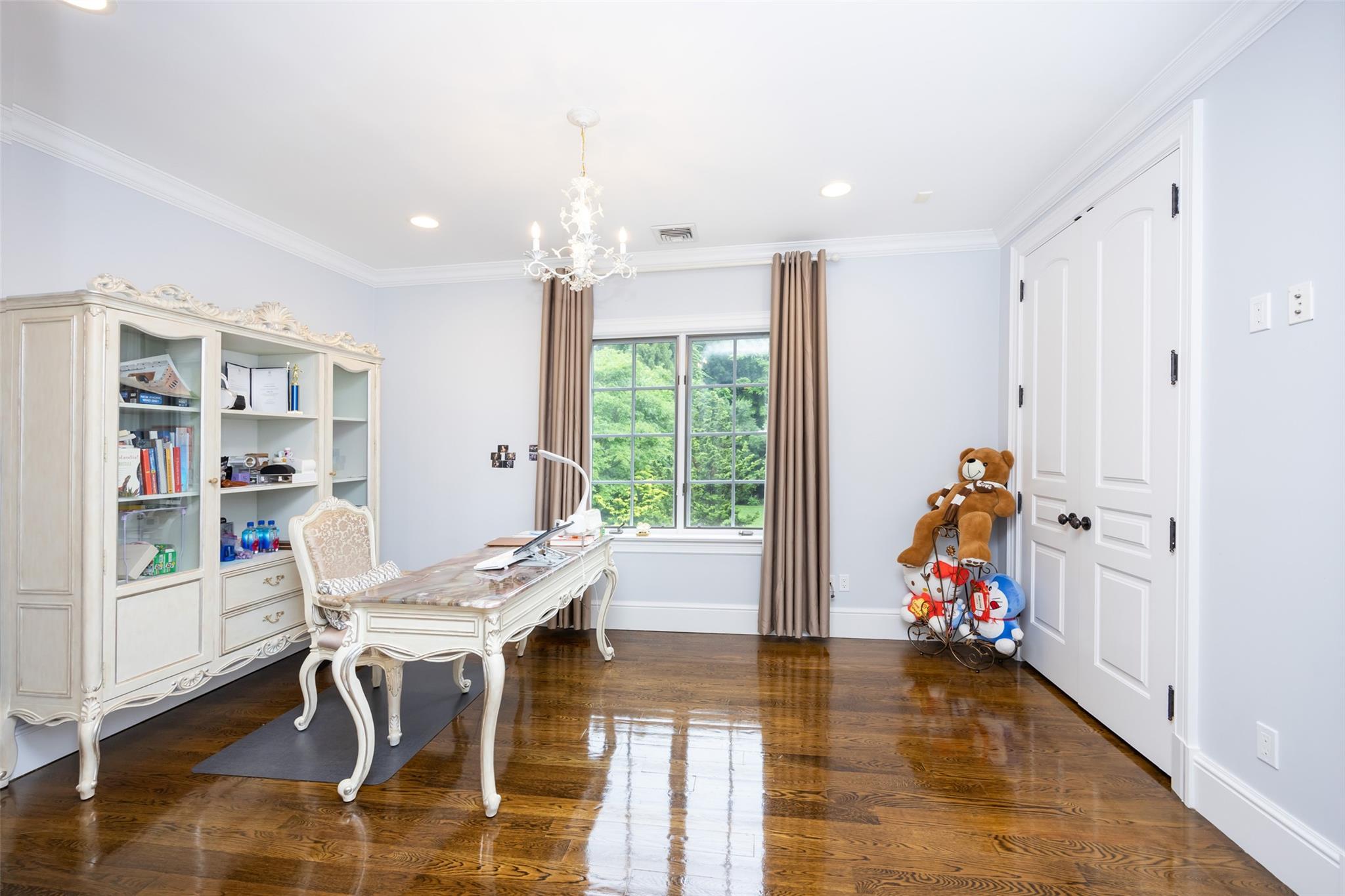 Single Family Black Rock  Nassau County, NY 11545, MLS-881422-32