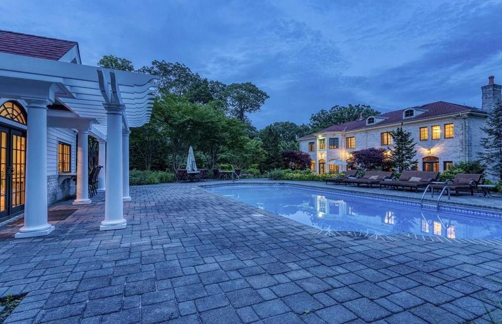 Single Family Black Rock  Nassau County, NY 11545, MLS-881422-44