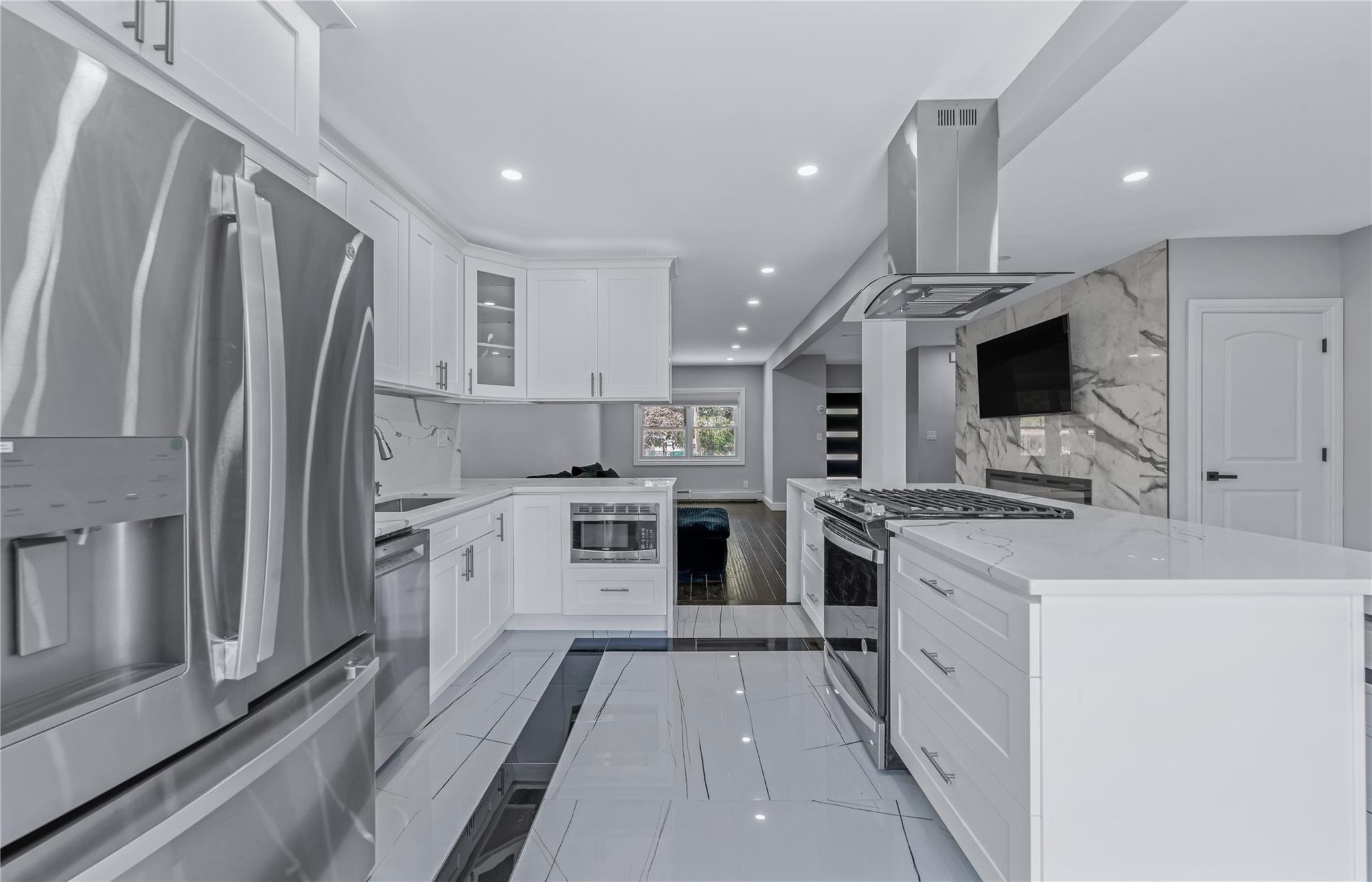 Single Family Essex  Brooklyn, NY 11208, MLS-881435-14