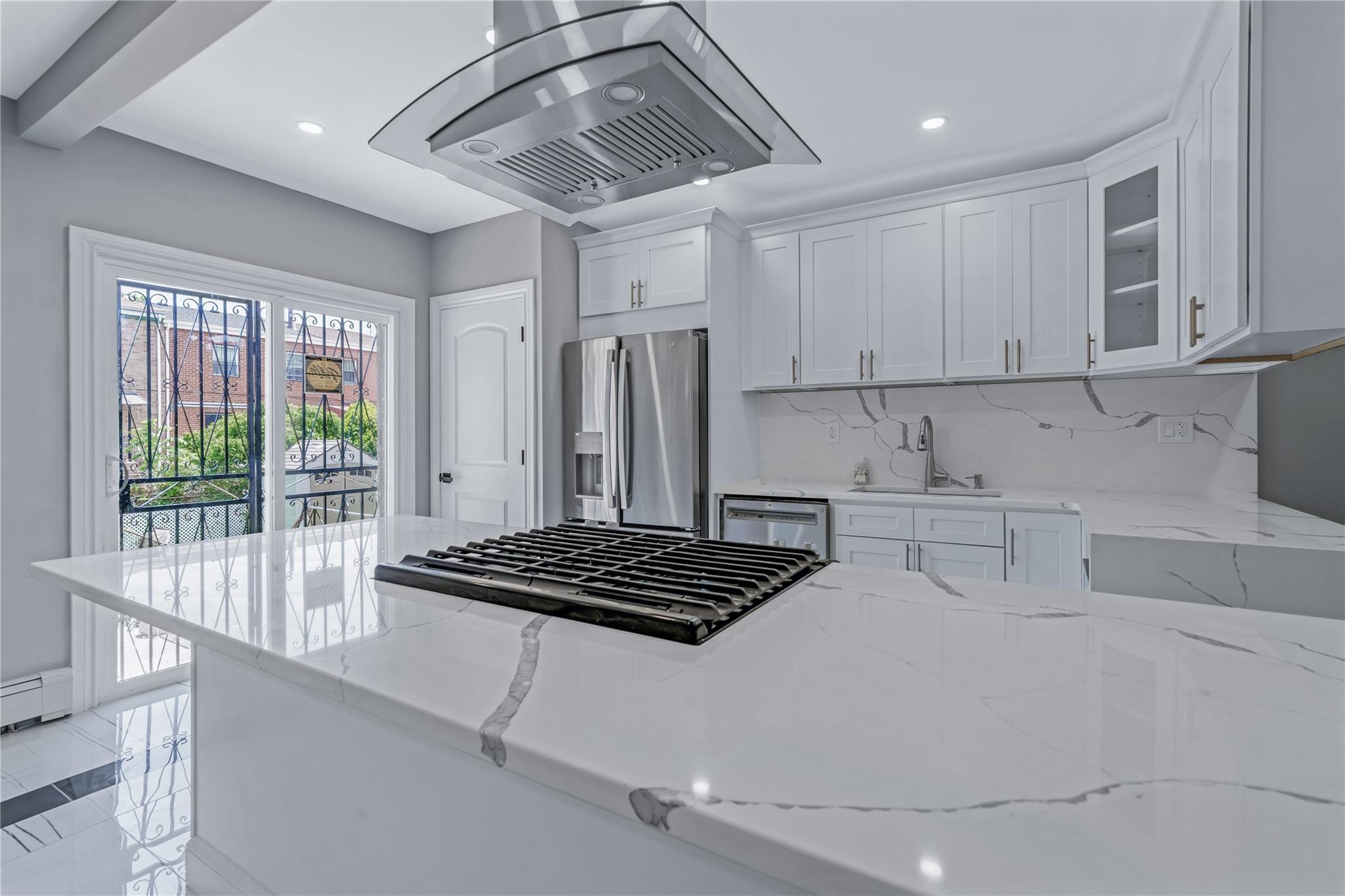 Single Family Essex  Brooklyn, NY 11208, MLS-881435-16