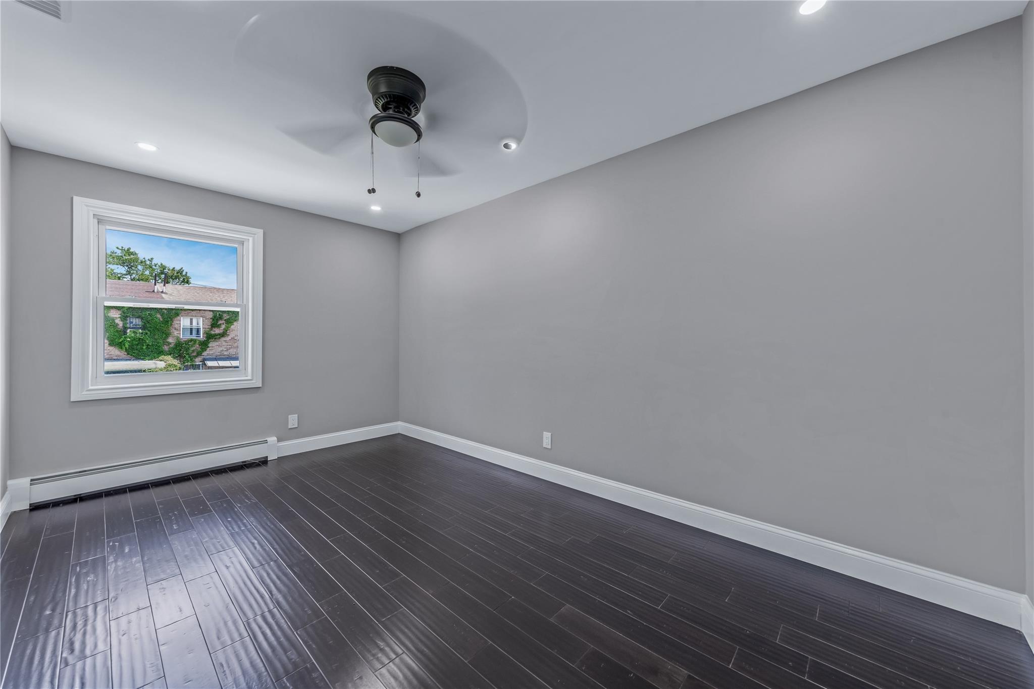Single Family Essex  Brooklyn, NY 11208, MLS-881435-21