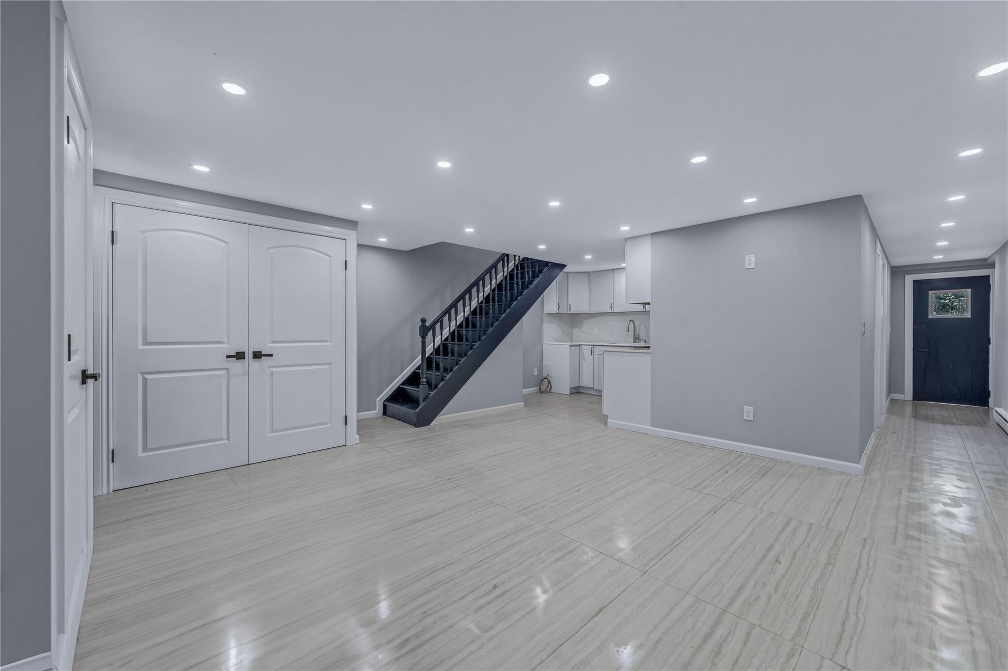 Single Family Essex  Brooklyn, NY 11208, MLS-881435-26