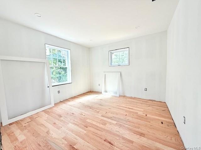 Single Family Bedford  Suffolk County, NY 11950, MLS-881471-10