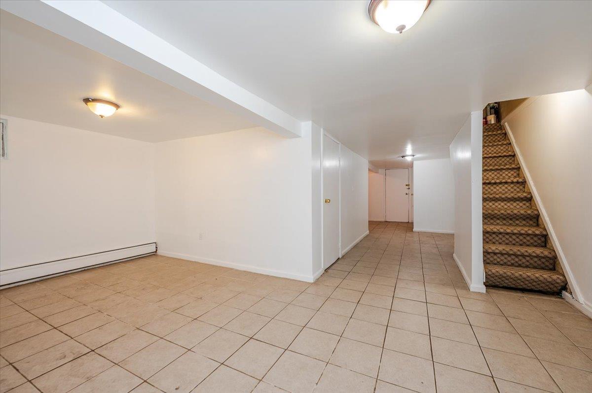 Single Family Westgate  Queens, NY 11413, MLS-881479-16