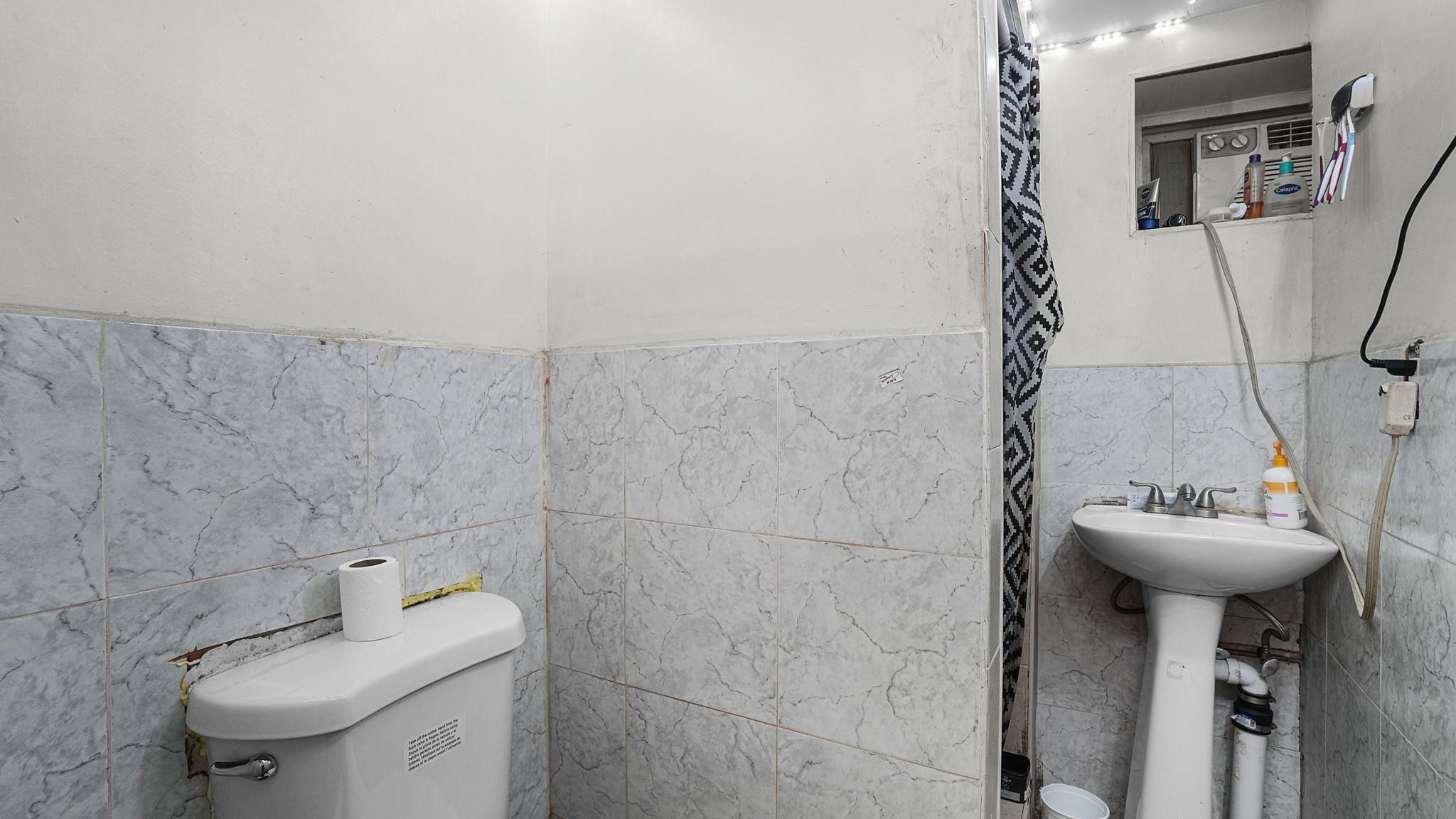 Single Family 127th  Queens, NY 11419, MLS-881480-16