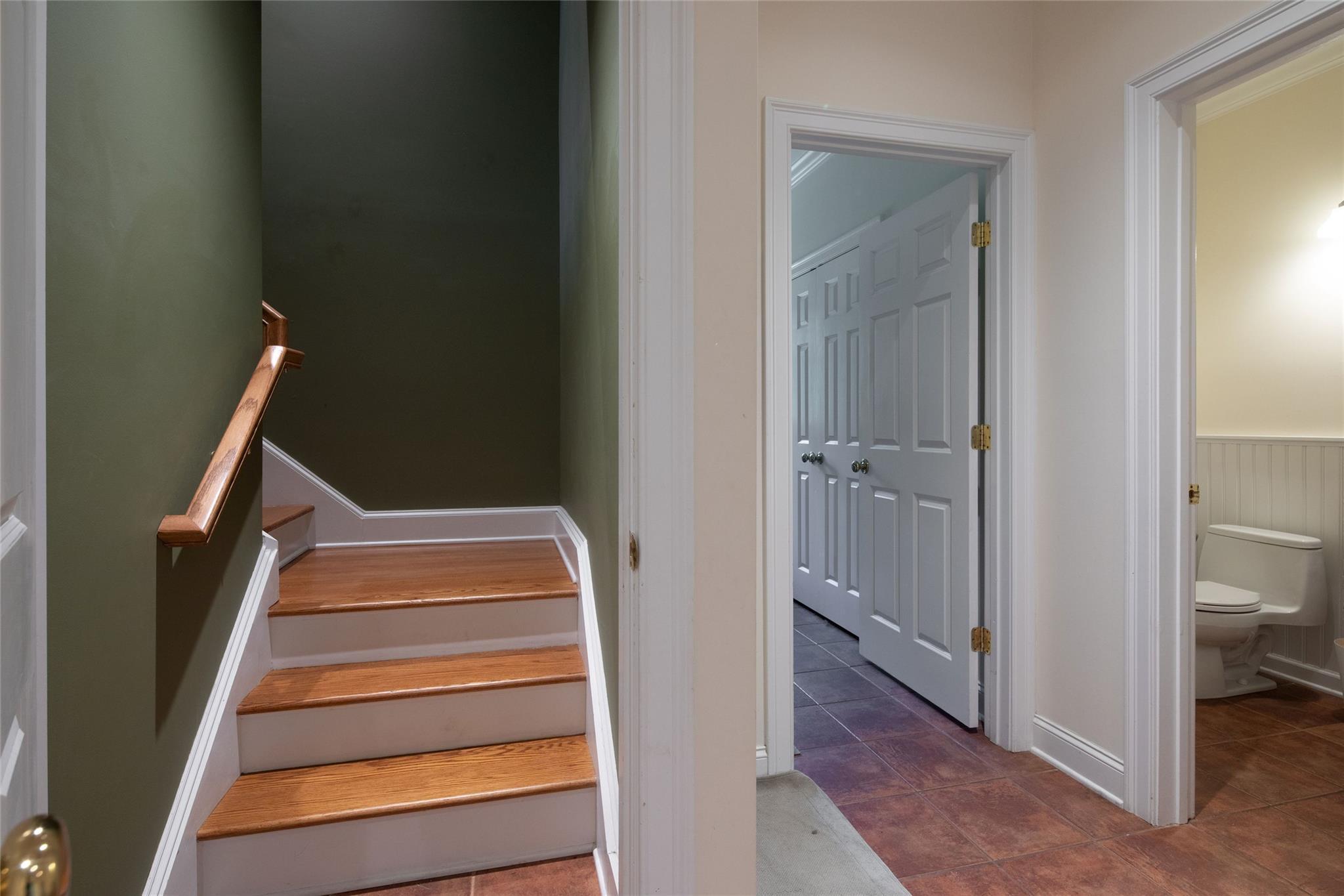 Single Family Oak Hill  Dutchess County, NY 12501, MLS-881578-24