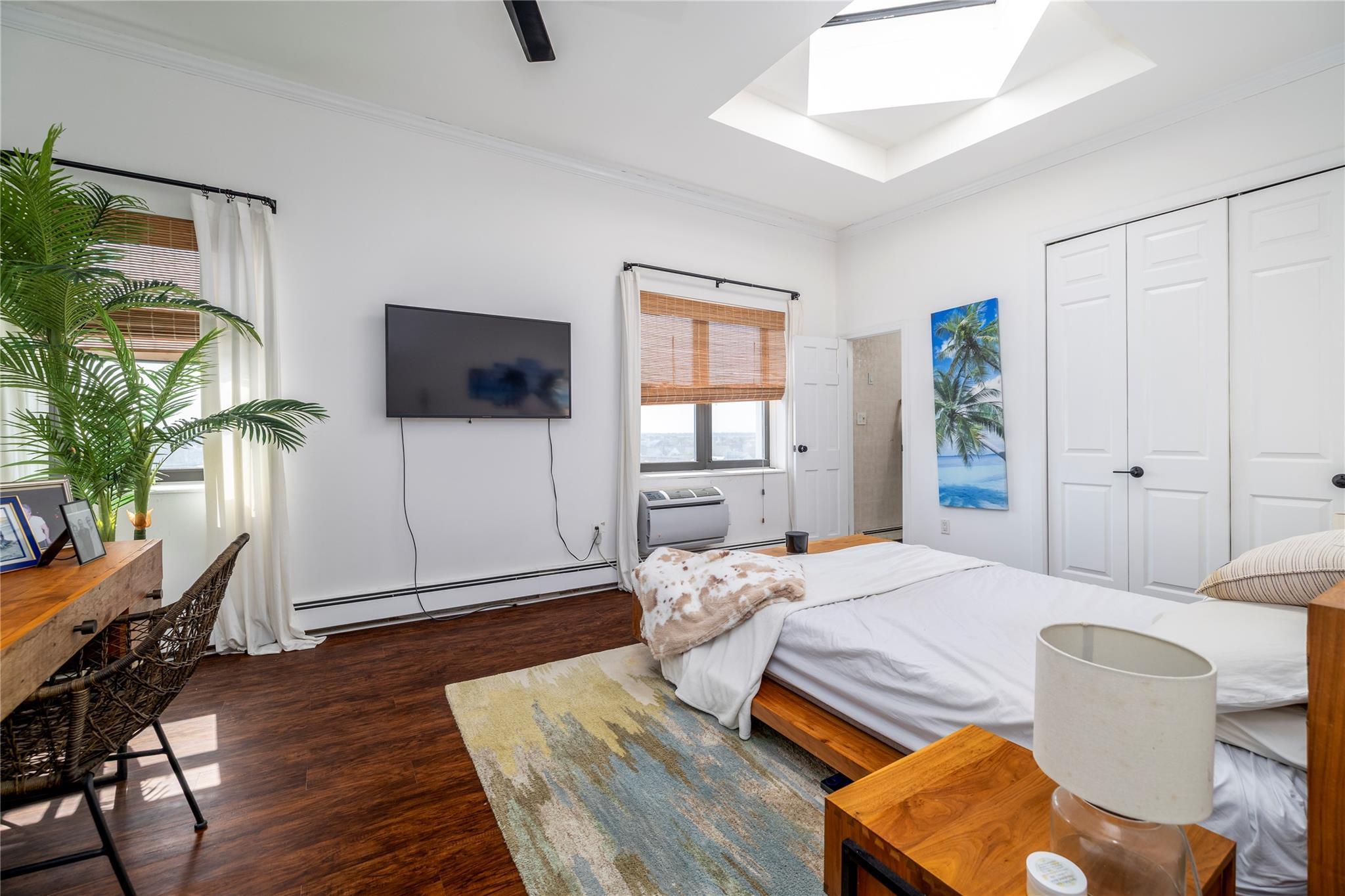Condo Broadway  Nassau County, NY 11561, MLS-881587-18