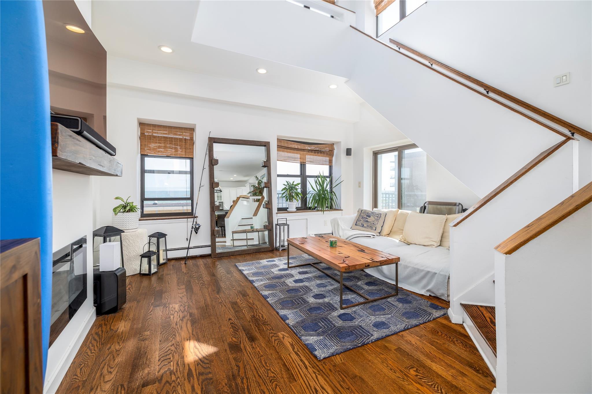 Condo Broadway  Nassau County, NY 11561, MLS-881587-4
