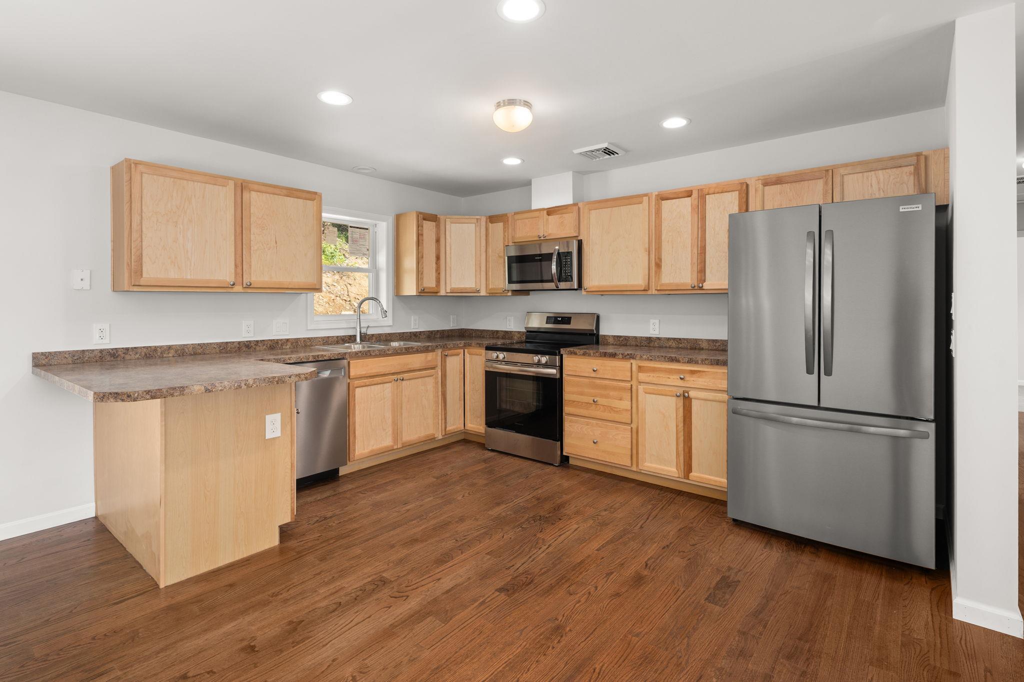 Single Family Brothers  Dutchess County, NY 12570, MLS-881591-12
