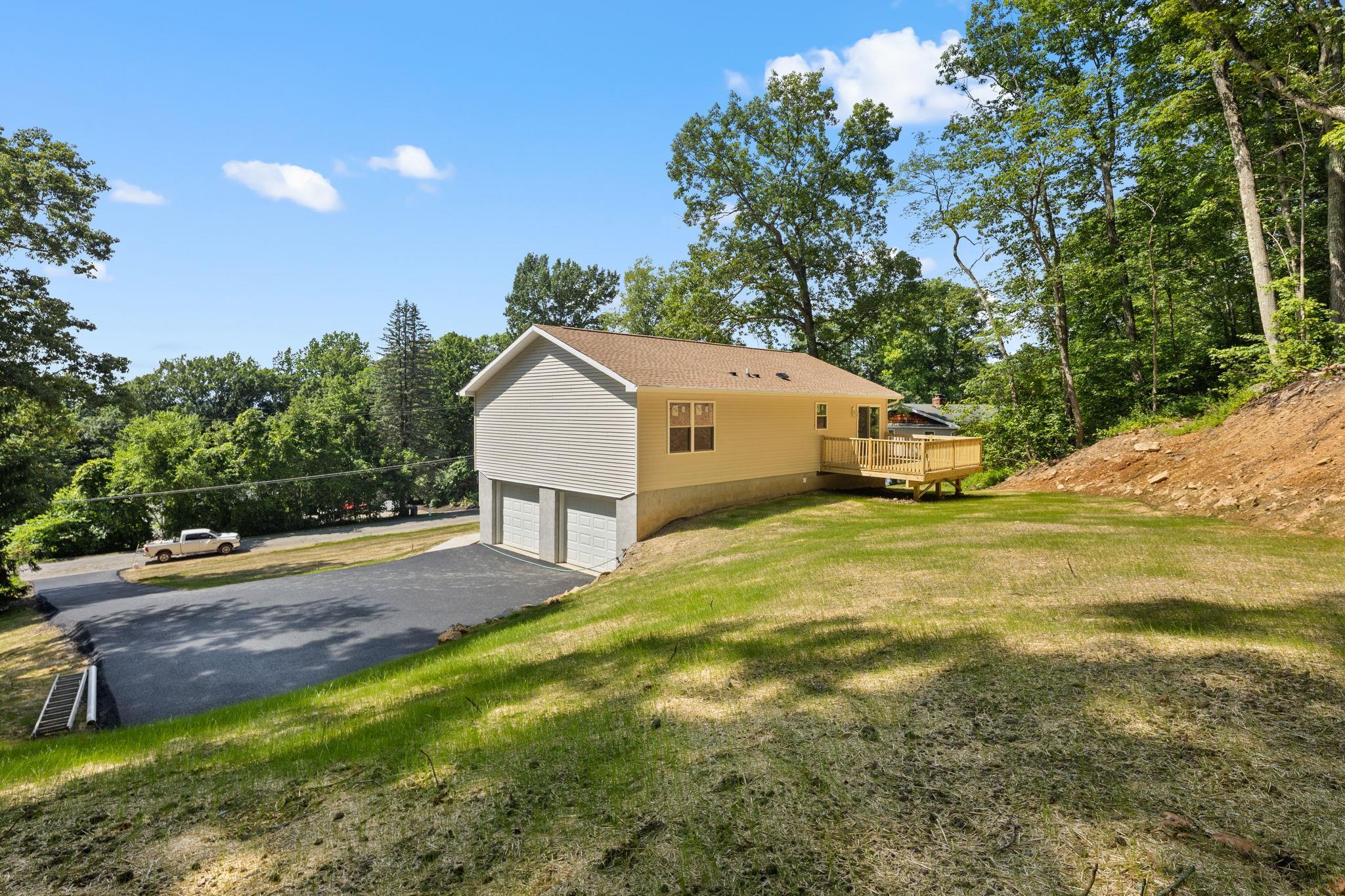 Single Family Brothers  Dutchess County, NY 12570, MLS-881591-6