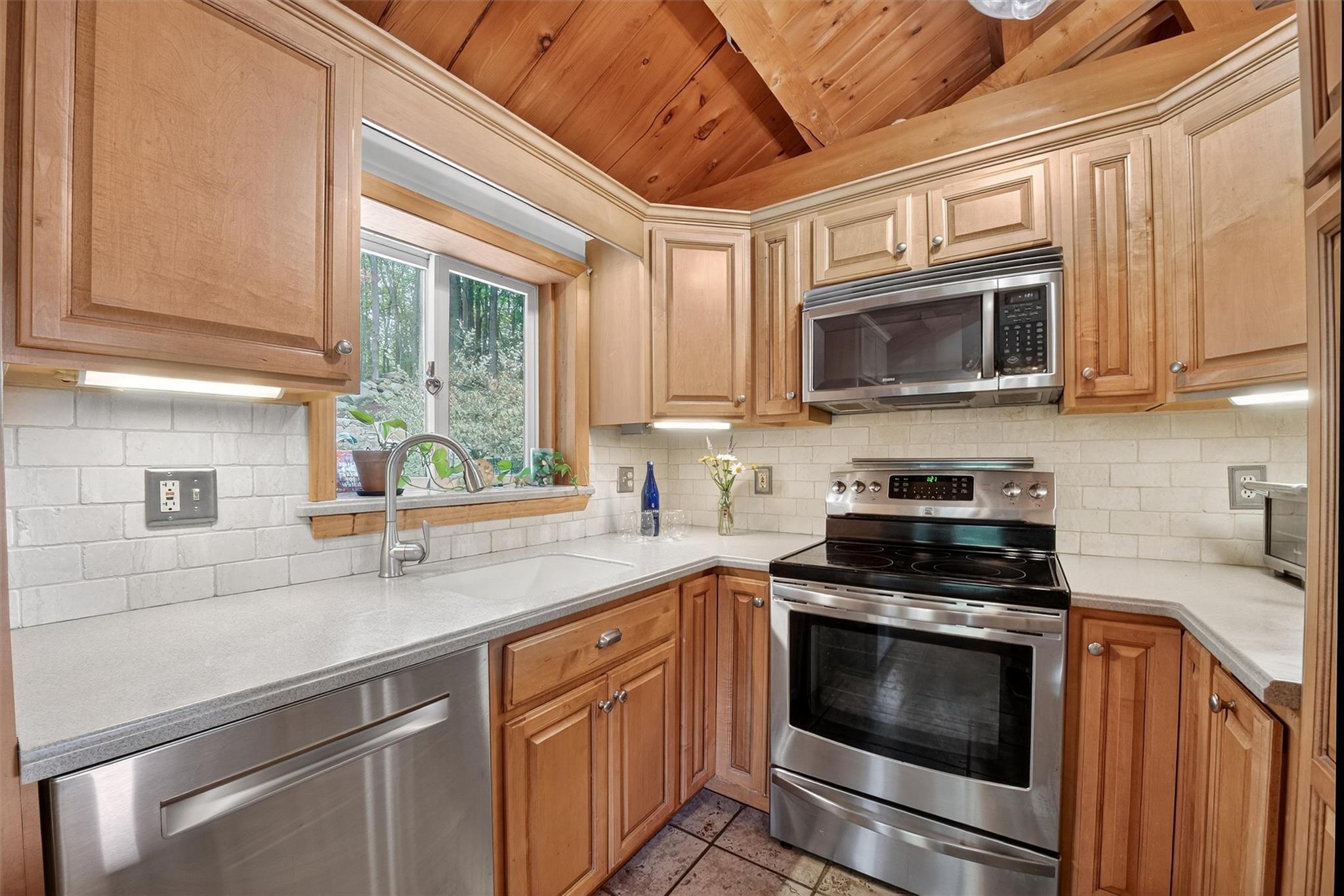 Single Family Oak Ridge  Putnam County, NY 10579, MLS-881647-13