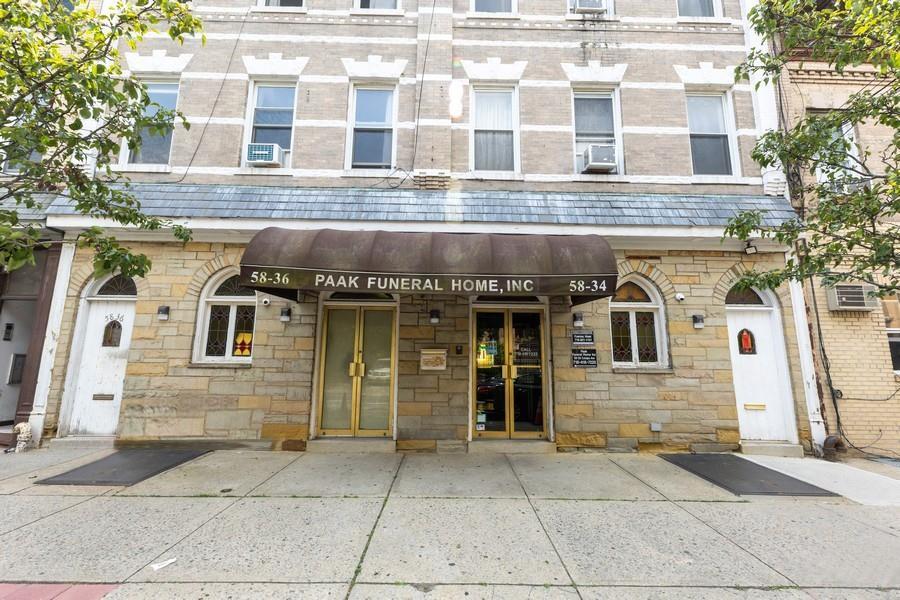 Single Family Catalpa  Queens, NY 11385, MLS-881667-2