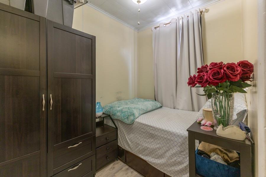 Single Family Catalpa  Queens, NY 11385, MLS-881667-22