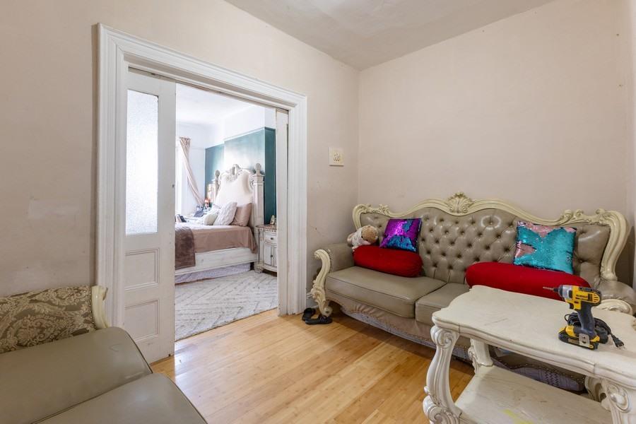 Single Family Catalpa  Queens, NY 11385, MLS-881667-27