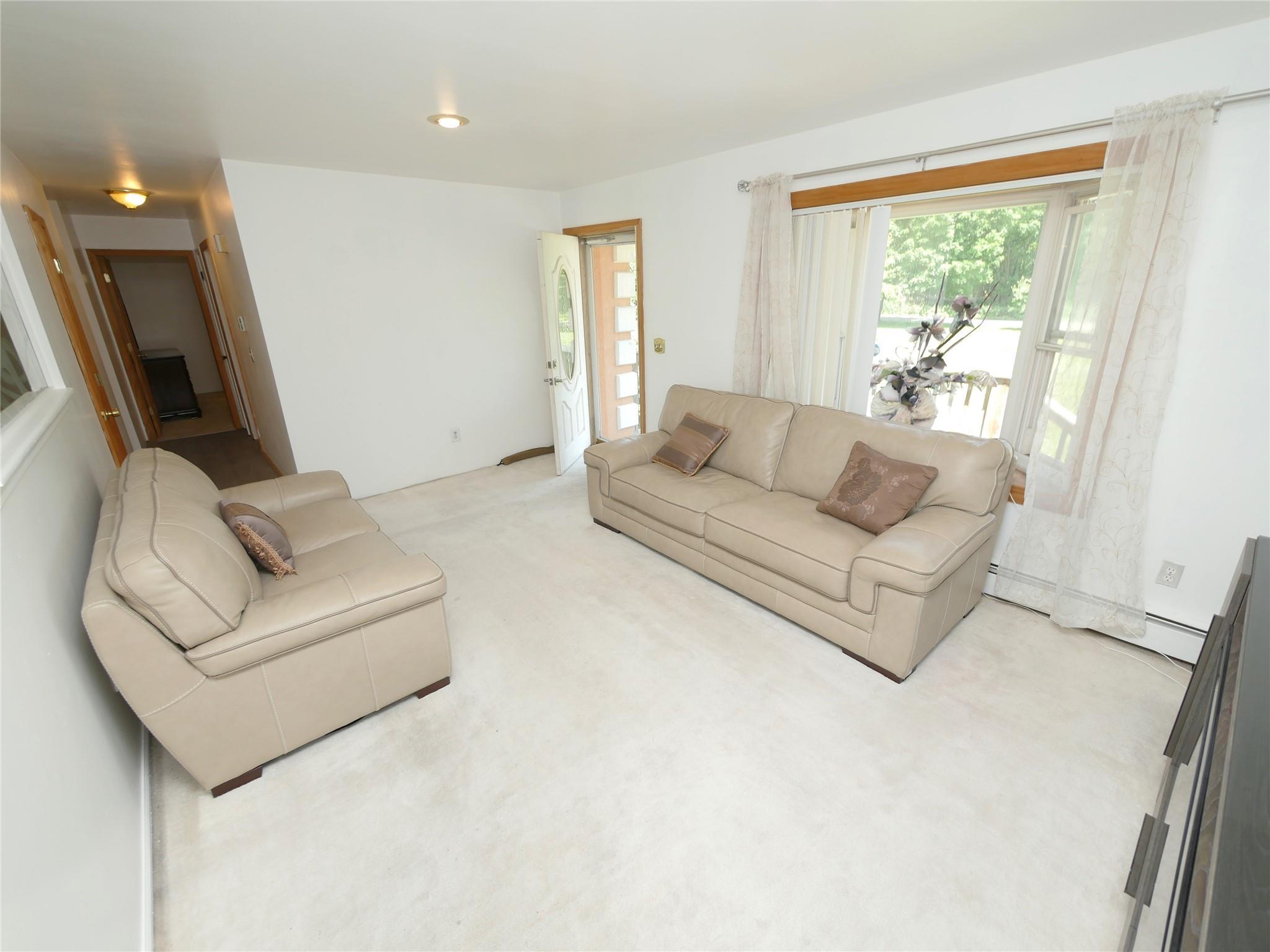 Single Family Wards  Suffolk County, NY 11713, MLS-881679-4