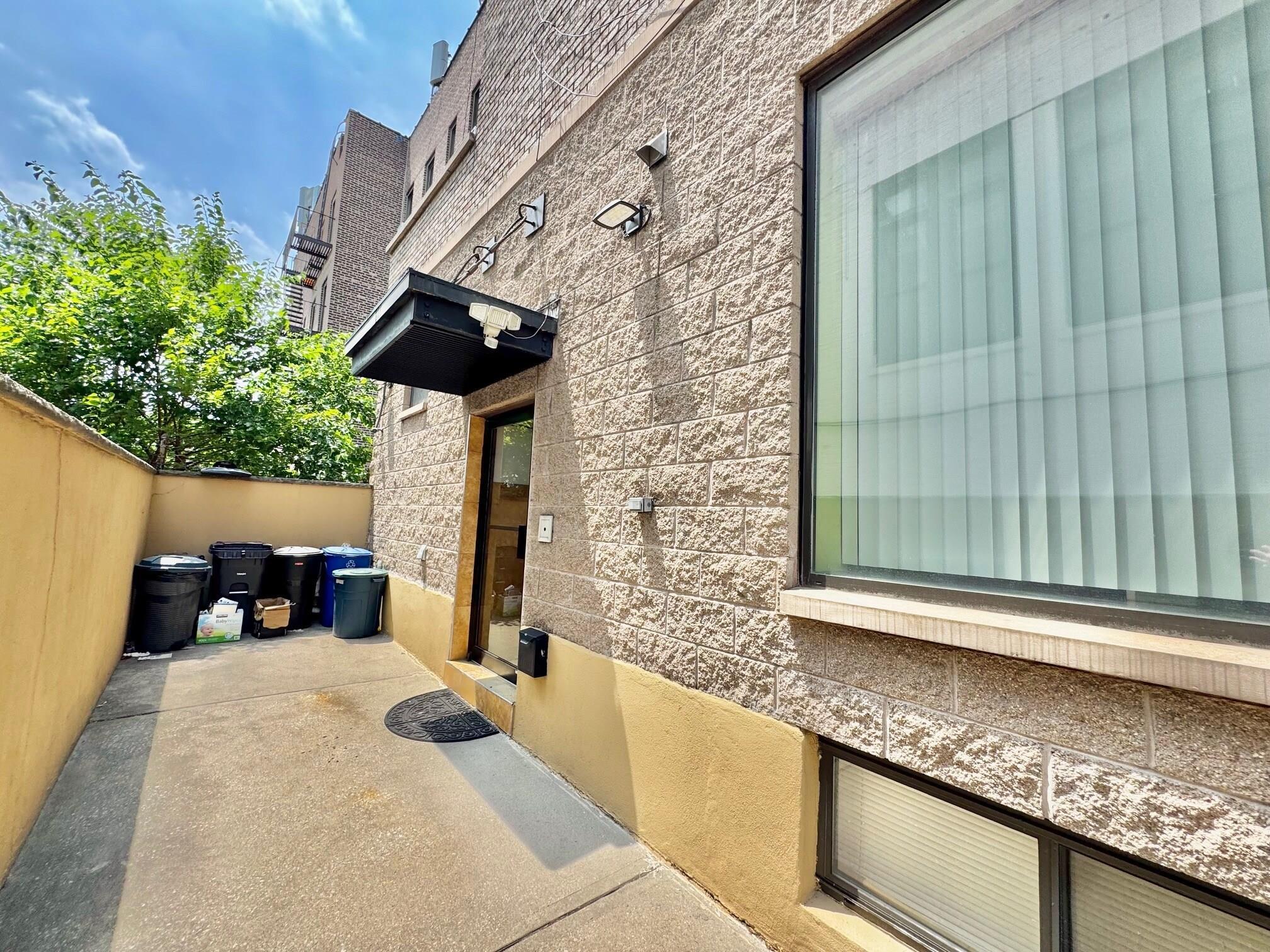 Commercial Sale 97th  Queens, NY 11416, MLS-881682-13