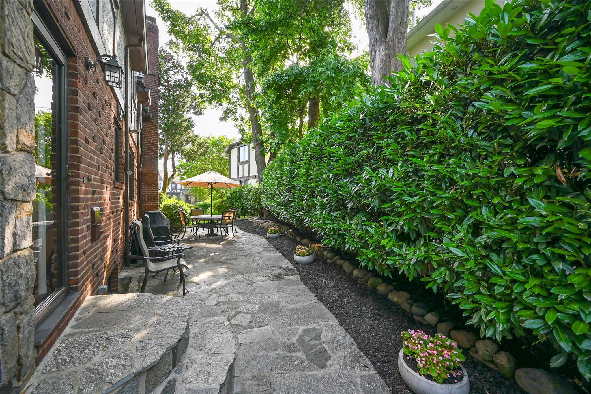 Single Family 222  Queens, NY 11427, MLS-881687-30