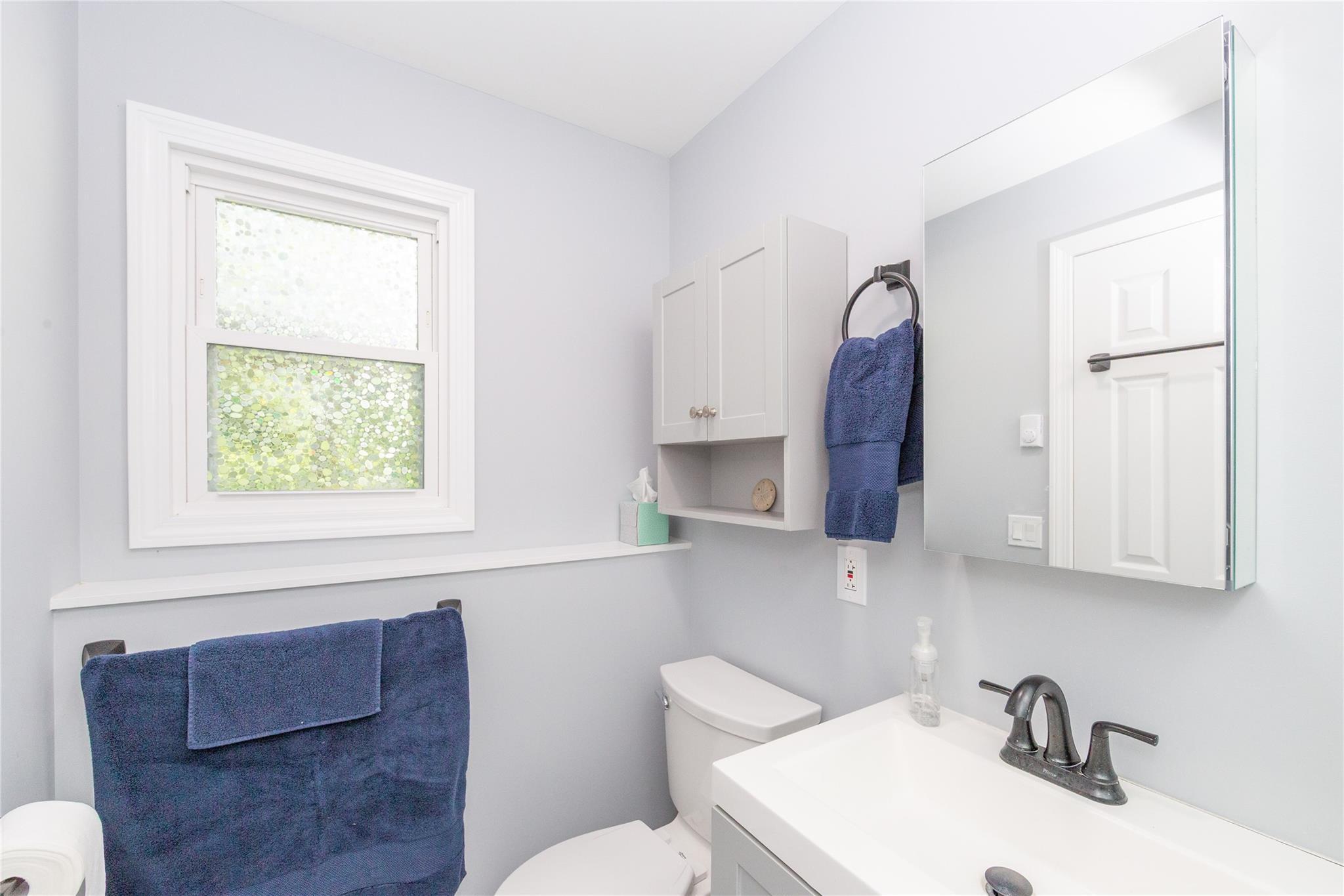 Single Family Cavelo  Dutchess County, NY 12594, MLS-881694-36