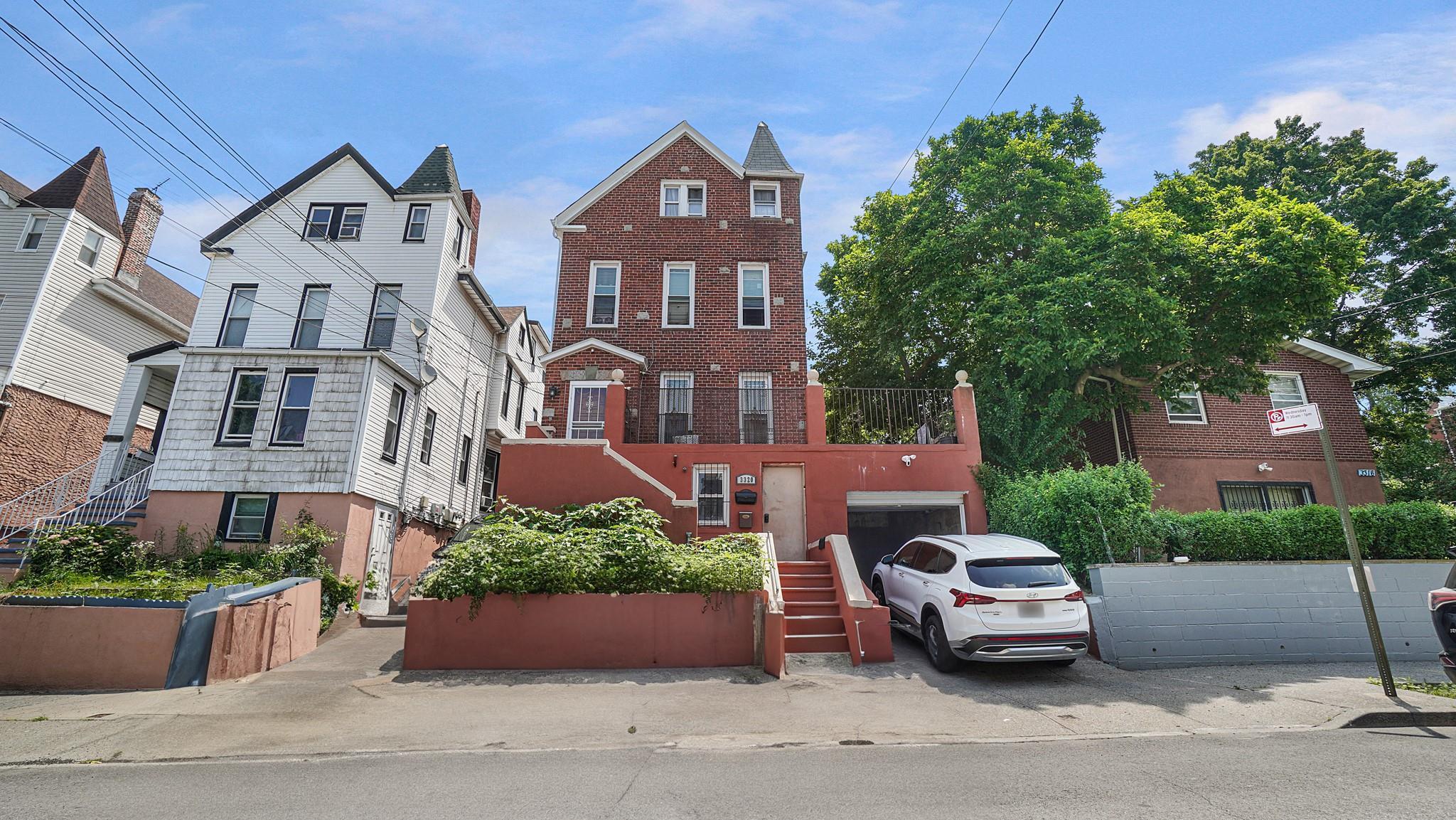 Single Family Barker  Bronx, NY 10467, MLS-881720-2