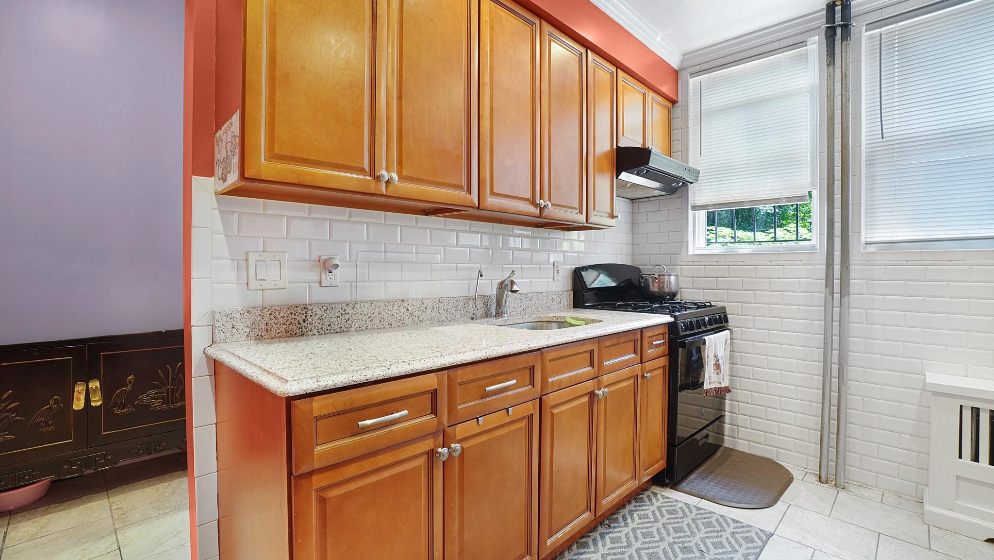 Single Family Barker  Bronx, NY 10467, MLS-881720-7