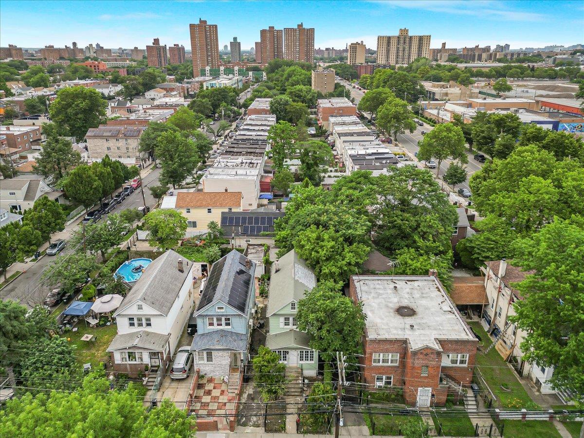 Single Family Lacombe  Bronx, NY 10473, MLS-881733-25