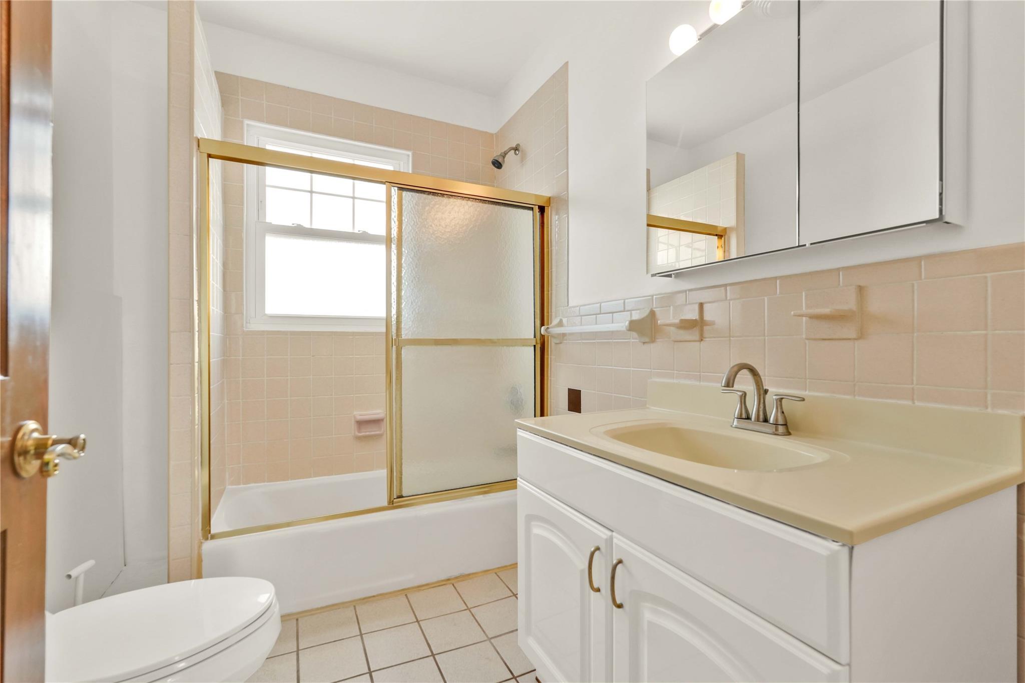 Single Family Beach Channel Queens, NY 11694, MLS-881735-10