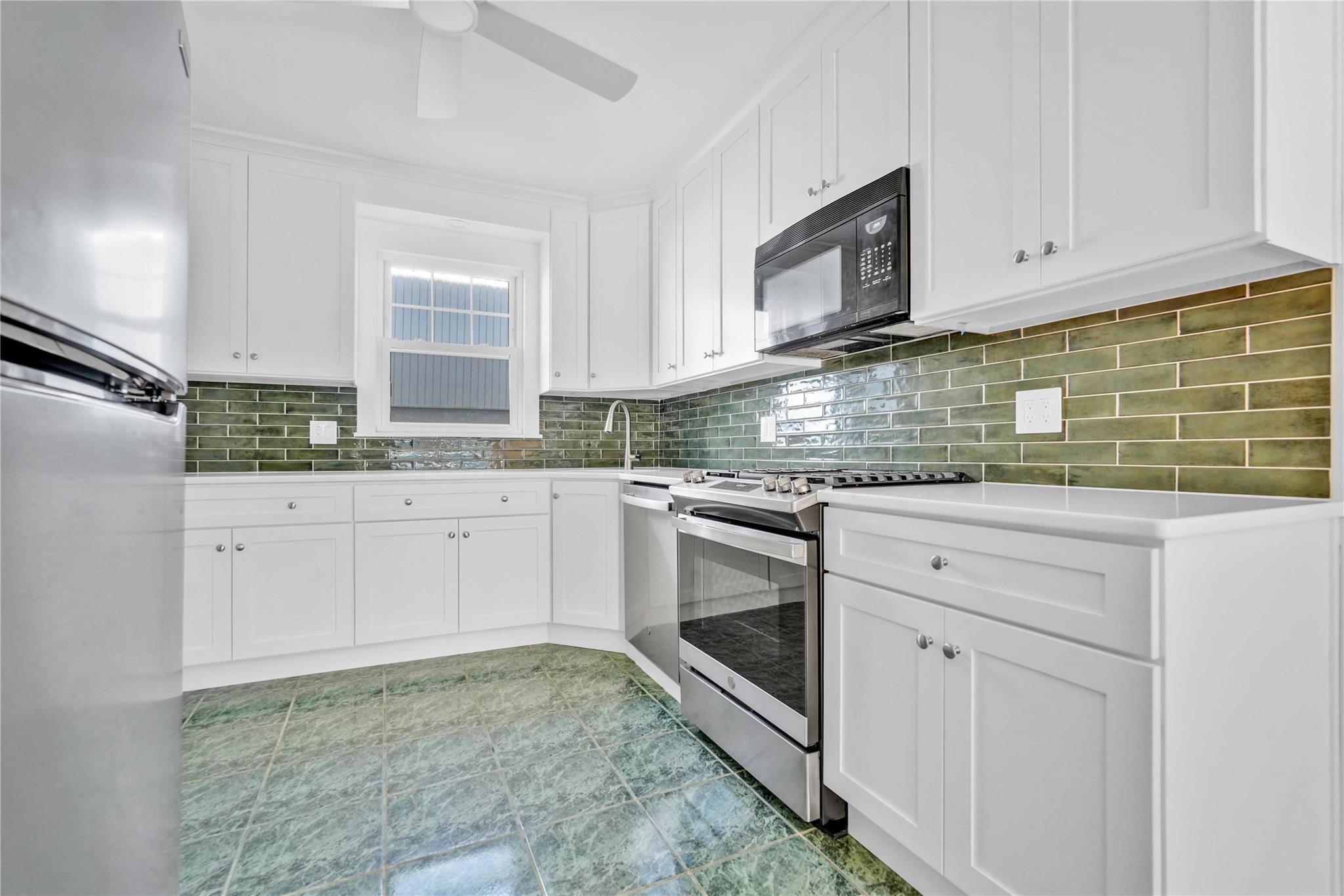 Single Family Beach Channel Queens, NY 11694, MLS-881735-12