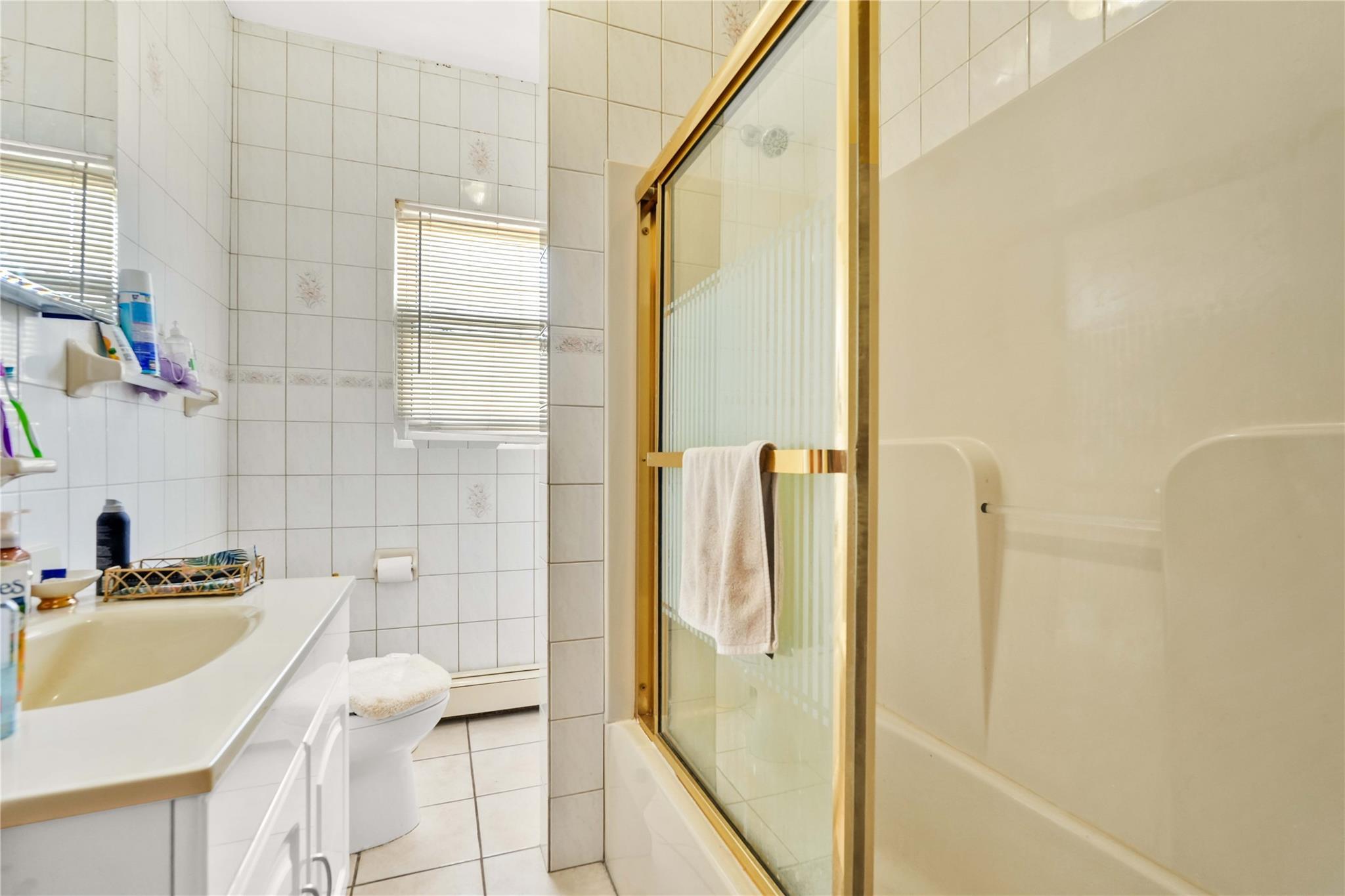 Single Family Beach Channel Queens, NY 11694, MLS-881735-16