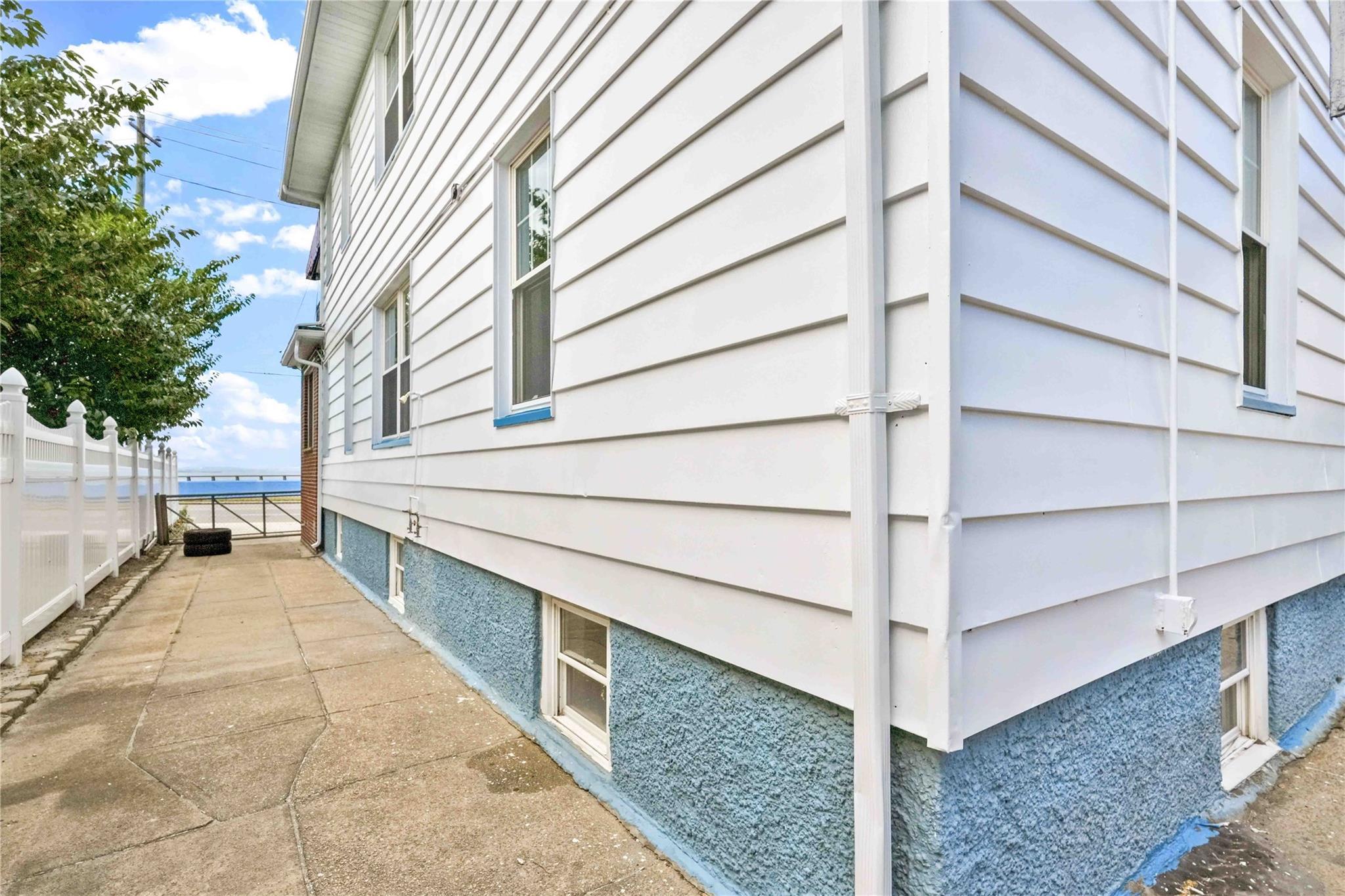 Single Family Beach Channel Queens, NY 11694, MLS-881735-21