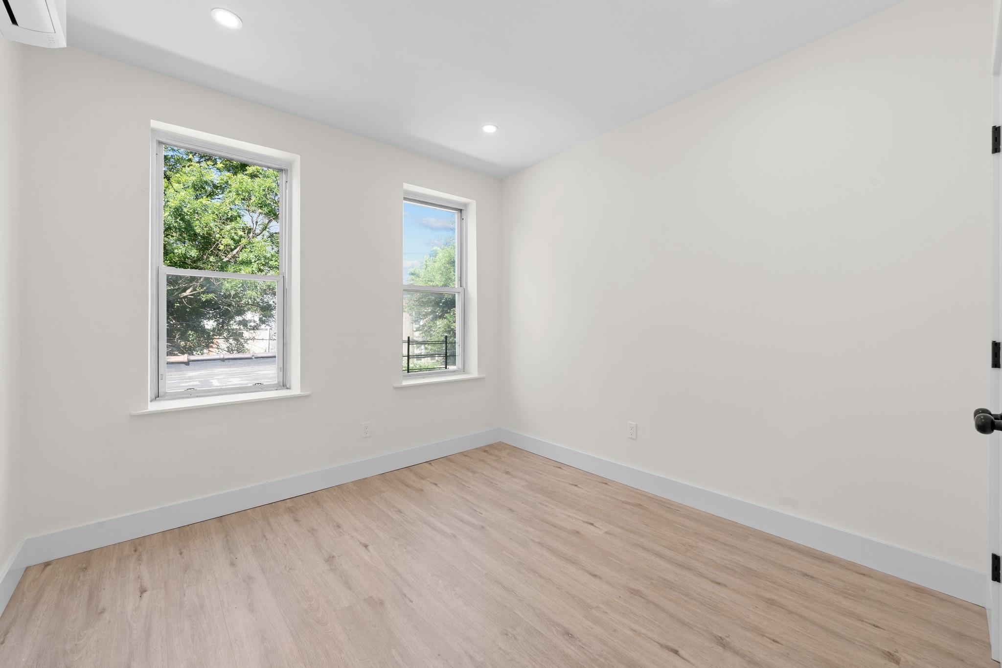 Single Family Herzl  Brooklyn, NY 11212, MLS-881736-10