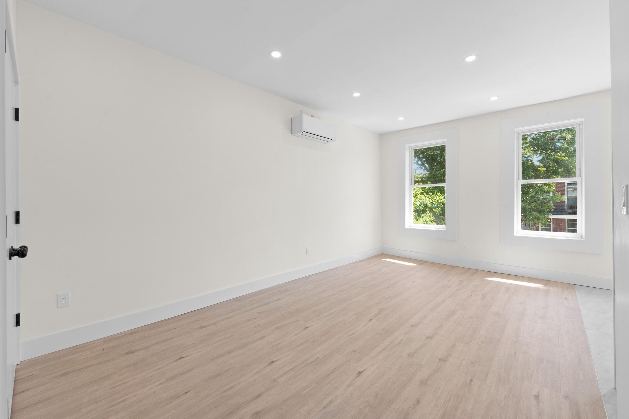 Single Family Herzl  Brooklyn, NY 11212, MLS-881736-4