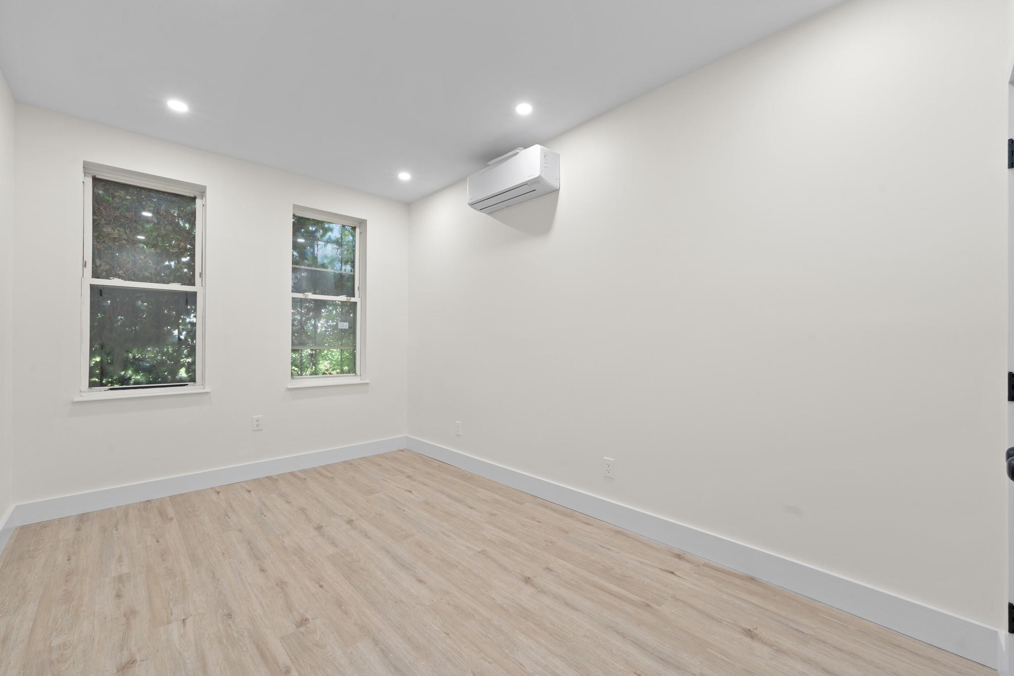Single Family Herzl  Brooklyn, NY 11212, MLS-881736-5