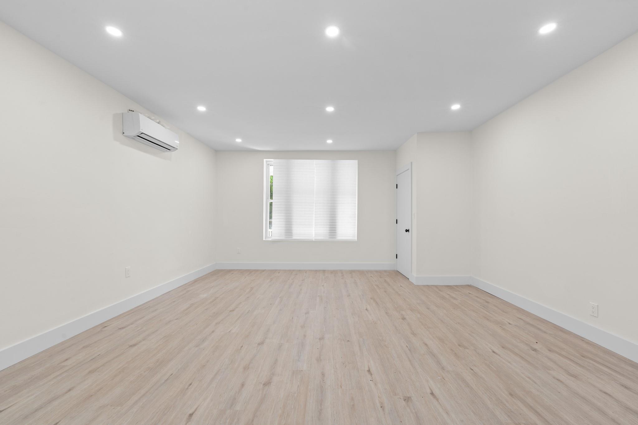 Single Family Herzl  Brooklyn, NY 11212, MLS-881736-8