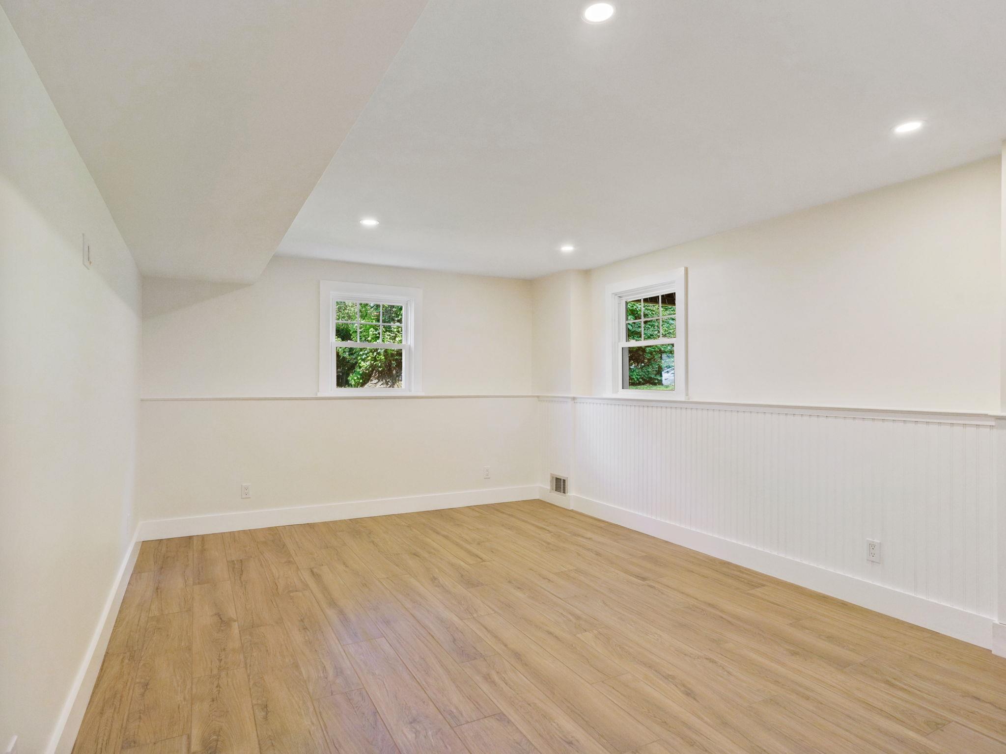 Single Family Guilford  Out Of Area, NY 06831, MLS-881751-27
