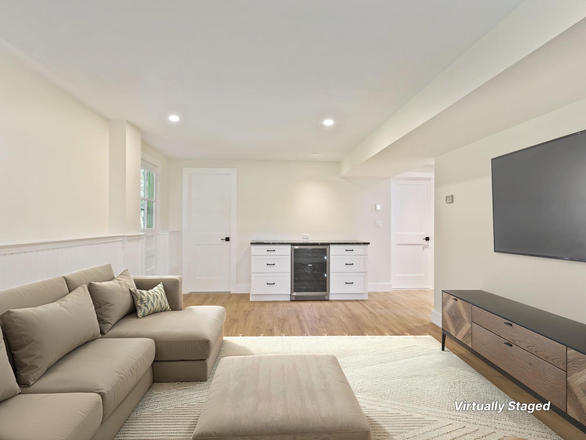 Single Family Guilford  Out Of Area, NY 06831, MLS-881751-31