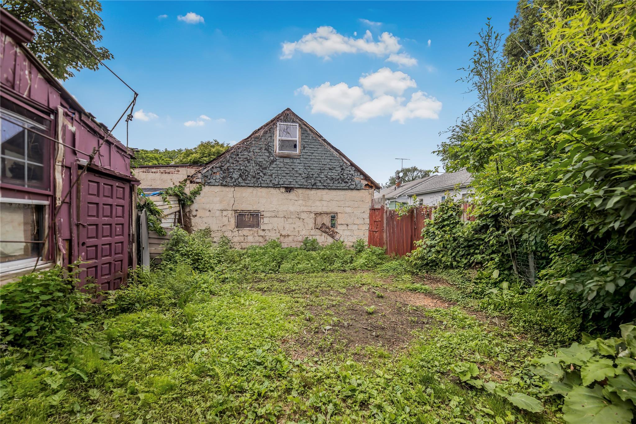 Single Family Hawkins  Bronx, NY 10464, MLS-881773-25