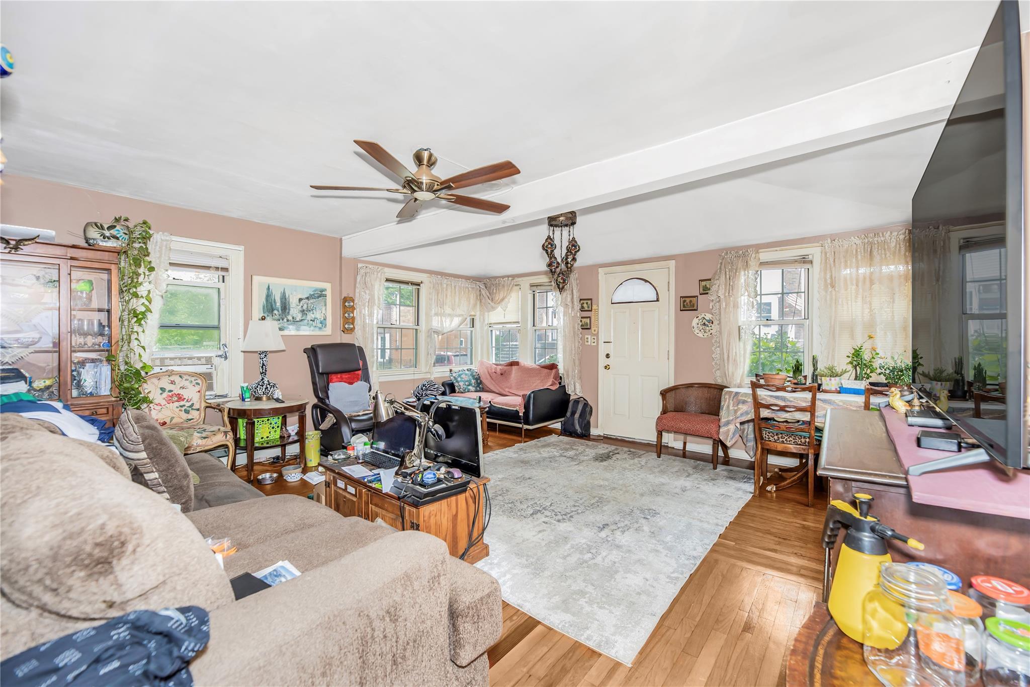 Single Family Hawkins  Bronx, NY 10464, MLS-881773-8