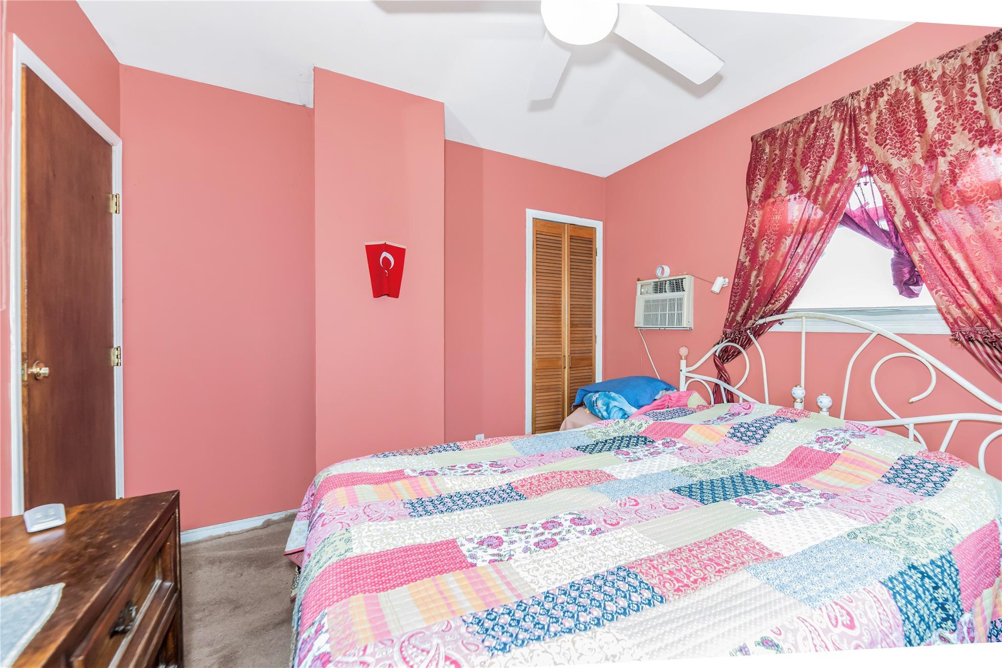 Single Family Hawkins  Bronx, NY 10464, MLS-881773-9