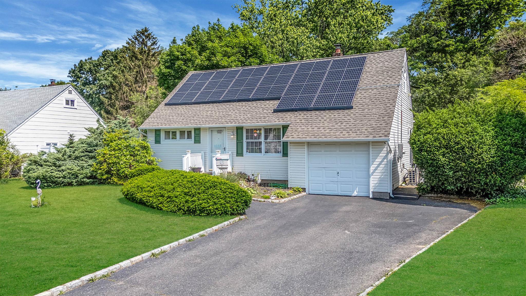 Single Family Lakeland  Suffolk County, NY 11706, MLS-881788-10