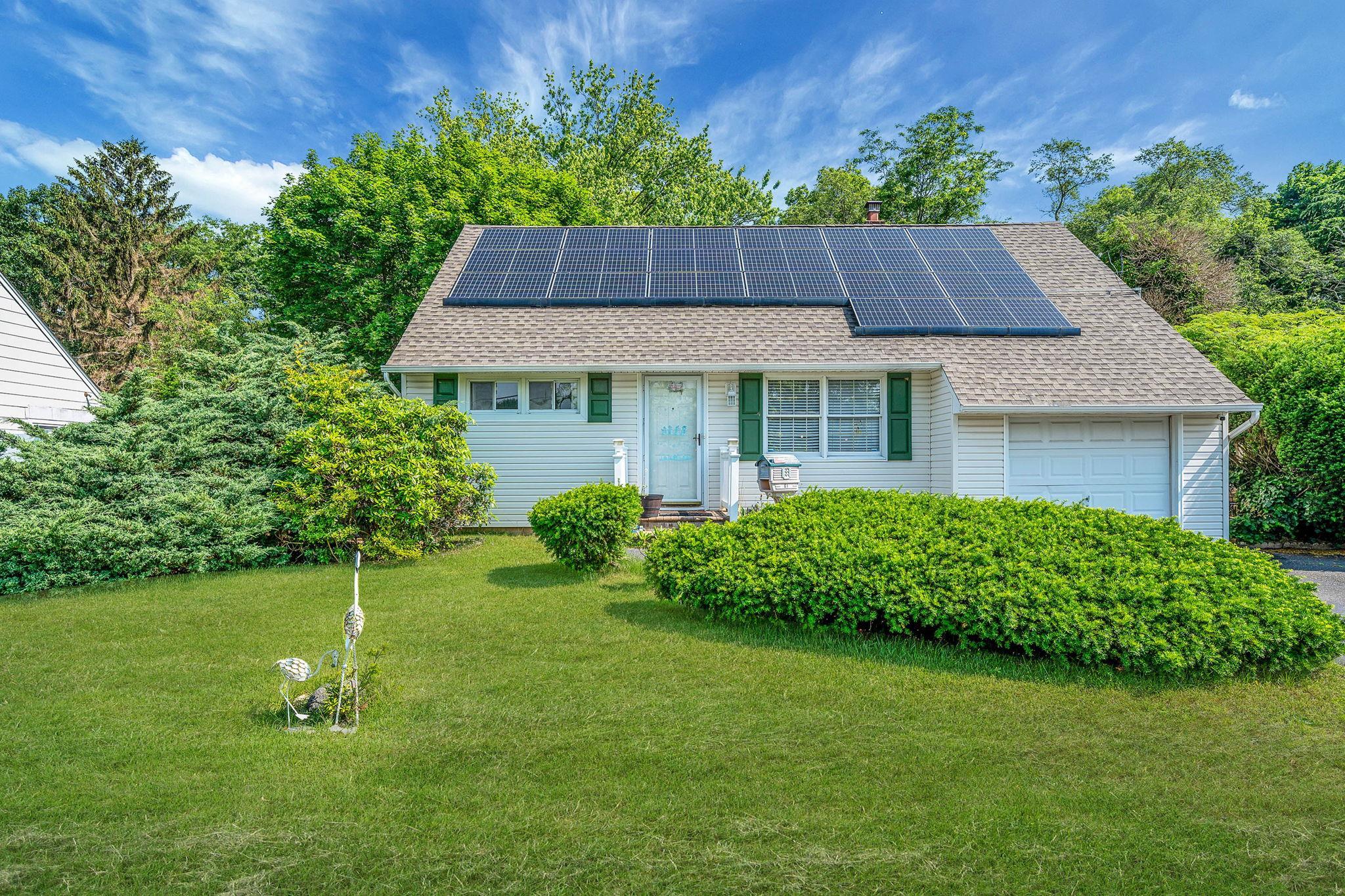 Single Family Lakeland  Suffolk County, NY 11706, MLS-881788-12