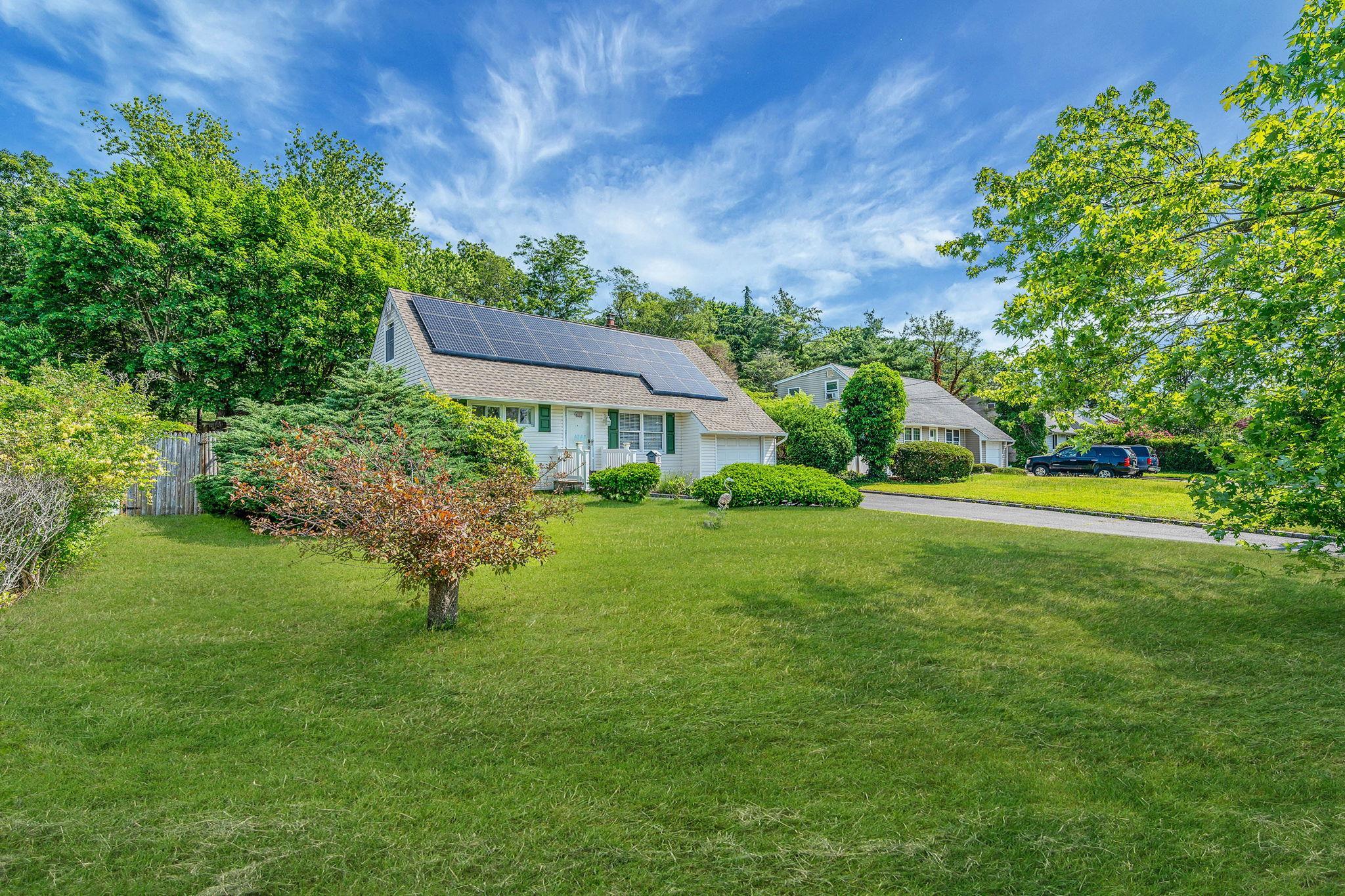 Single Family Lakeland  Suffolk County, NY 11706, MLS-881788-14